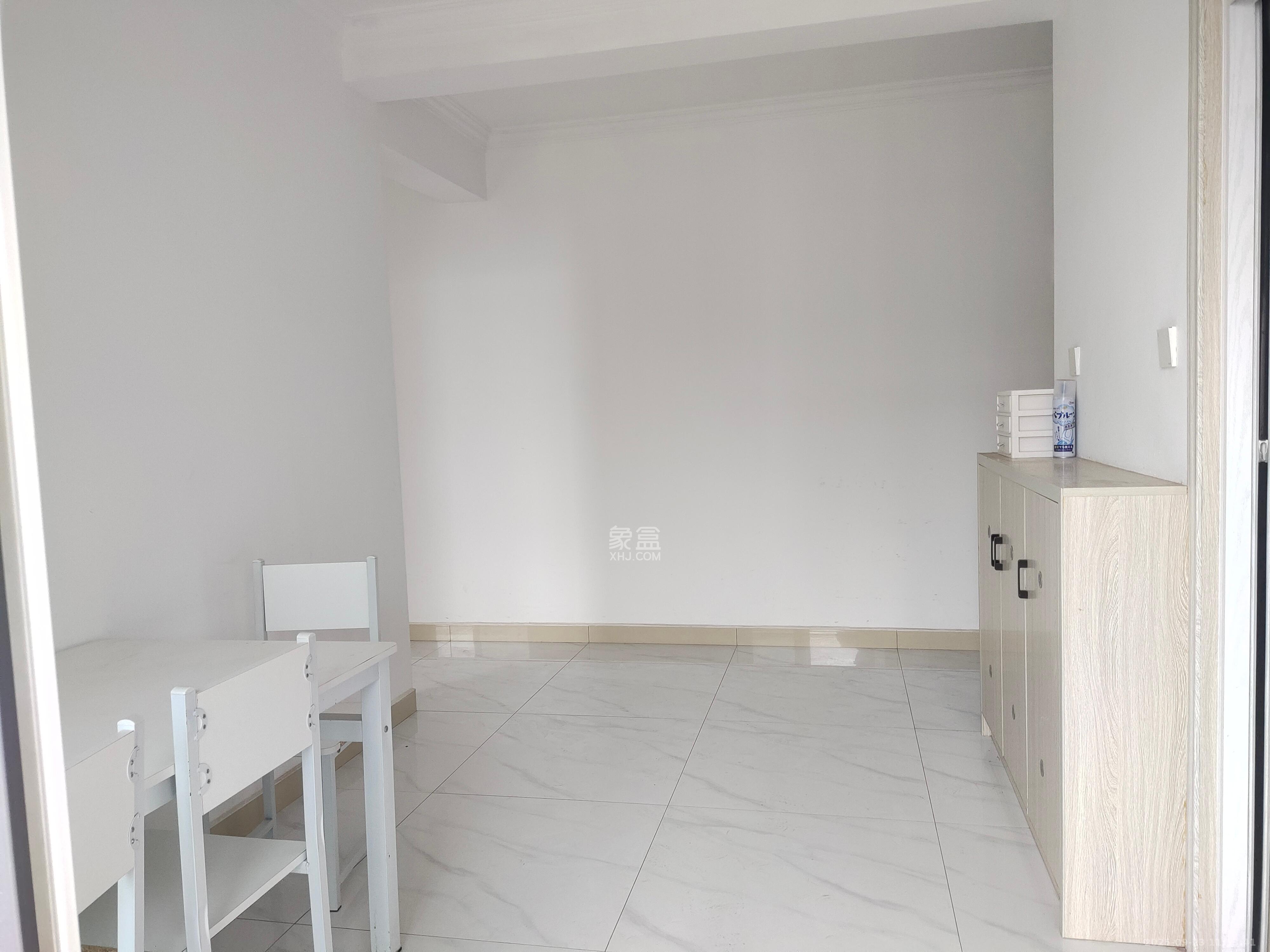 朝正美苑 3室2厅2卫 2700.0元/月 朝正美苑 3室2厅2卫 2700.0元/月室内图