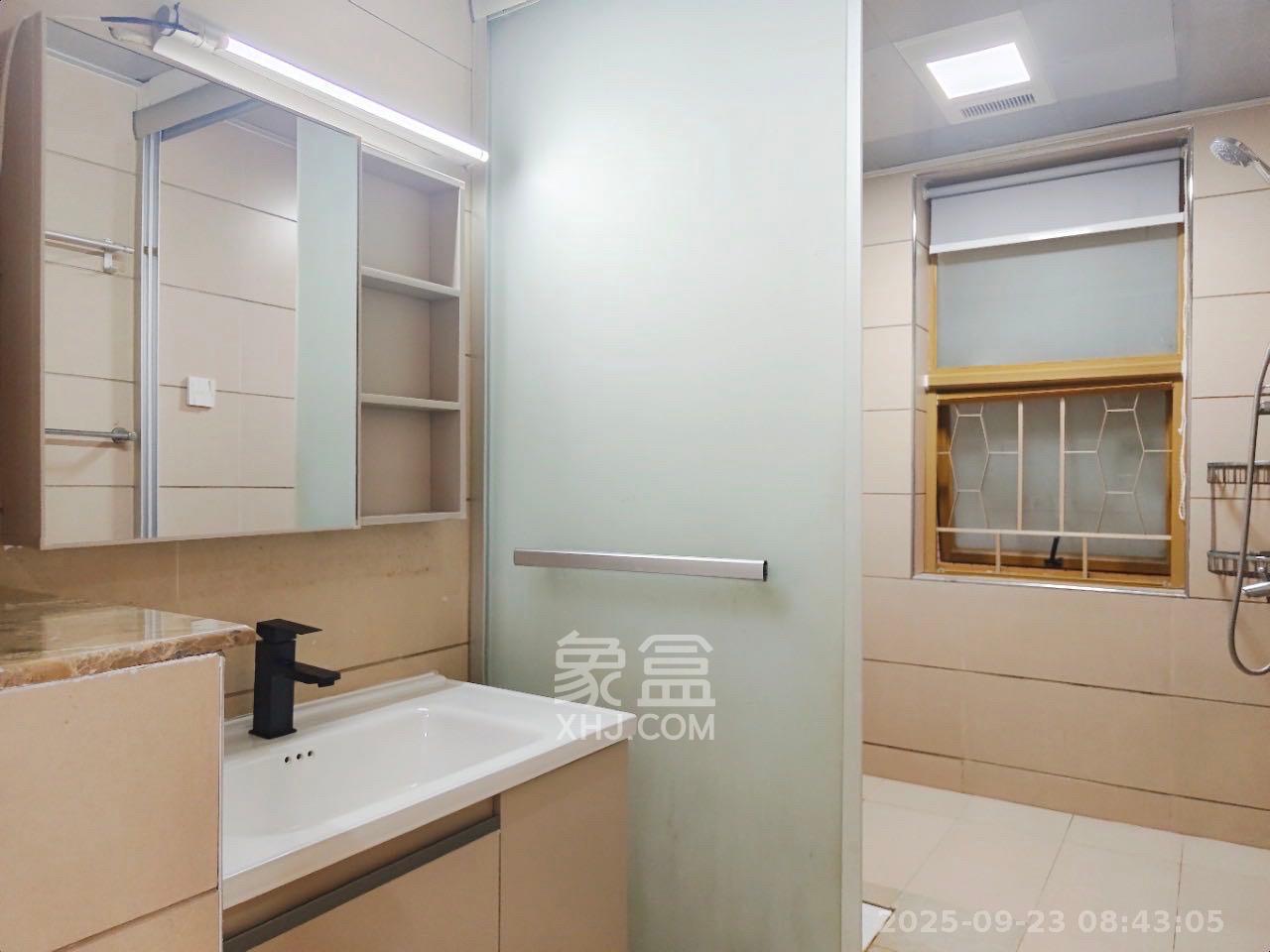 天健芙蓉盛世一期 2室1厅1卫 4000.0元/月 天健芙蓉盛世一期 2室1厅1卫 4000.0元/月室内图