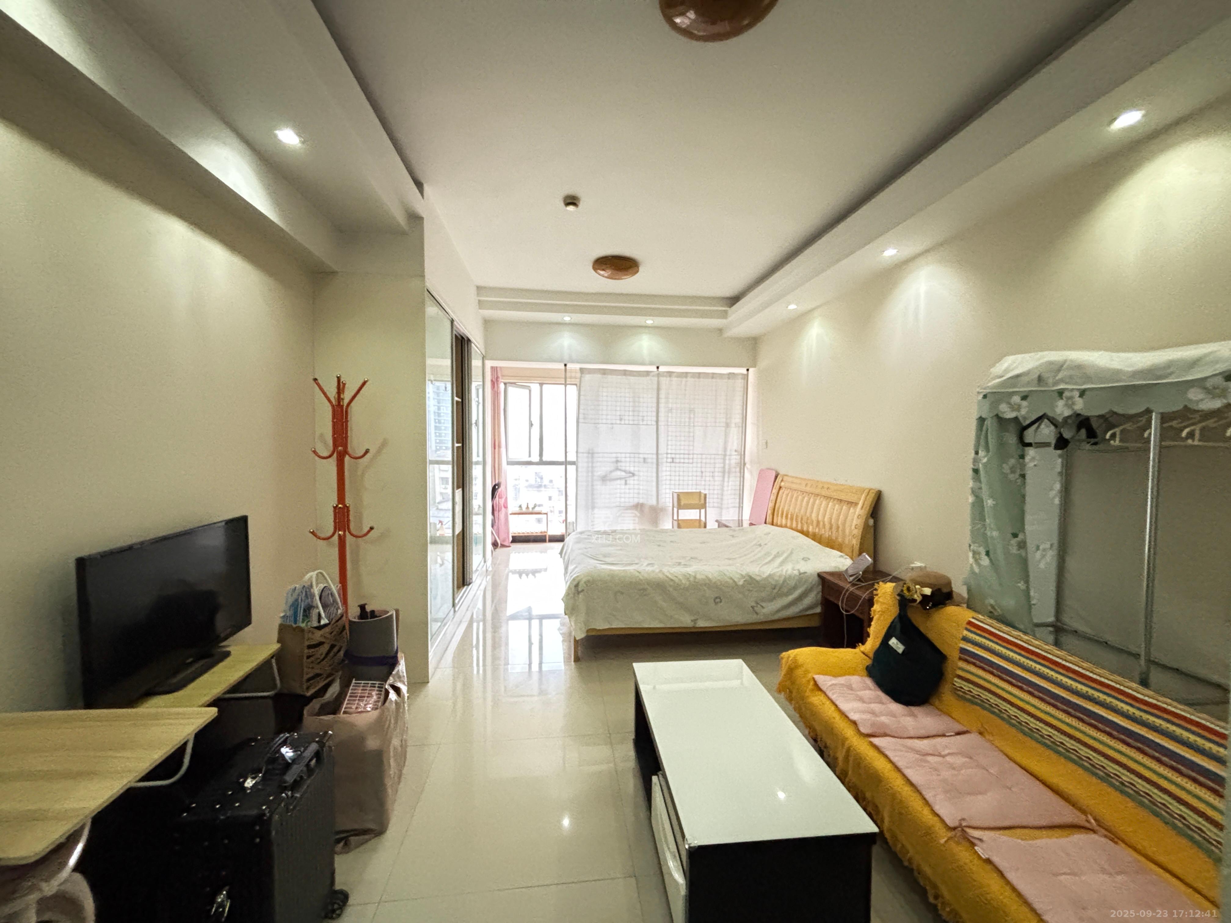 东宸19公馆 1室1厅1卫 2000.0元/月 东宸19公馆 1室1厅1卫 2000.0元/月室内图