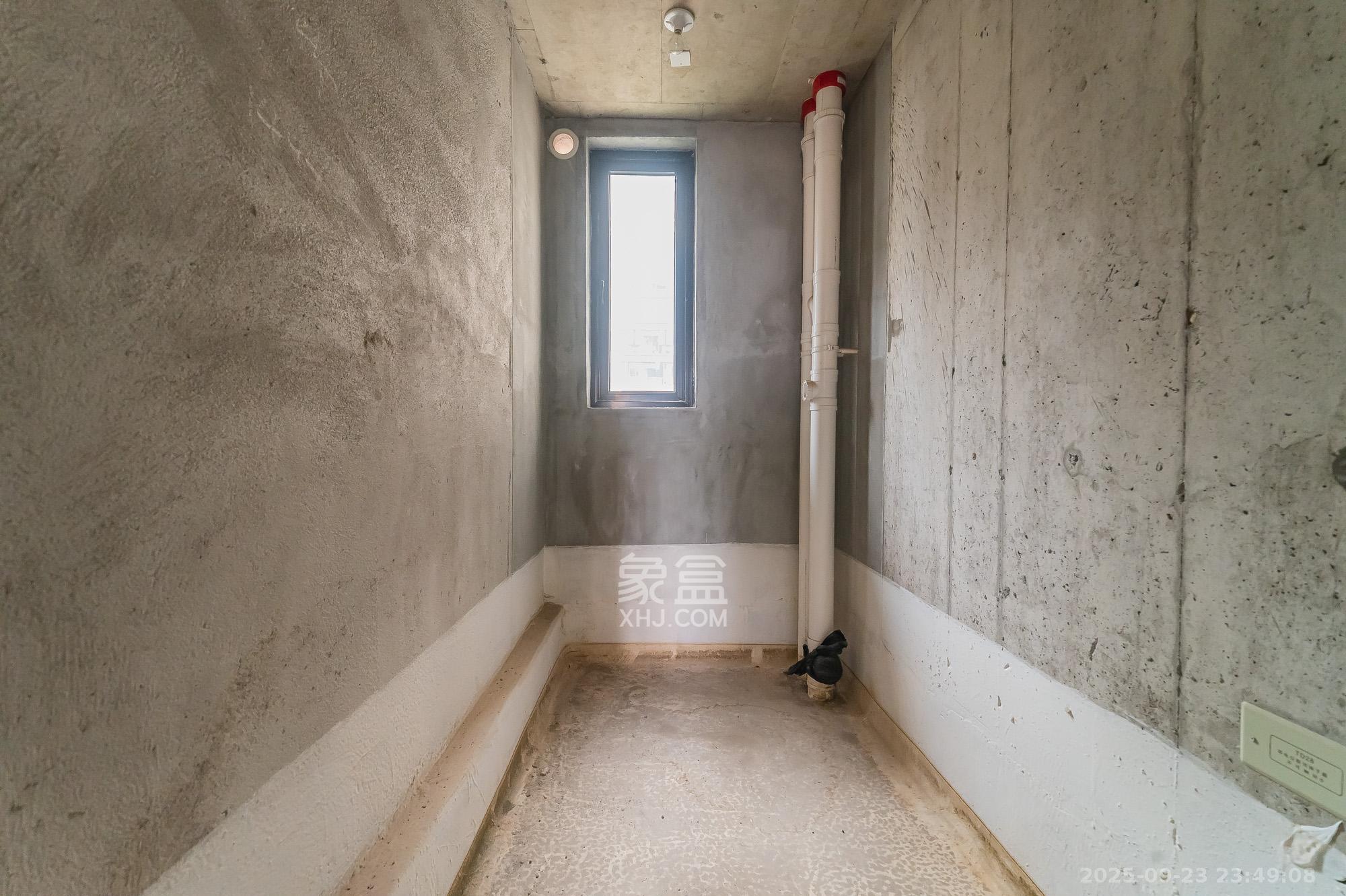 旭辉美的东樾城  4室2厅2卫    101.8万其他