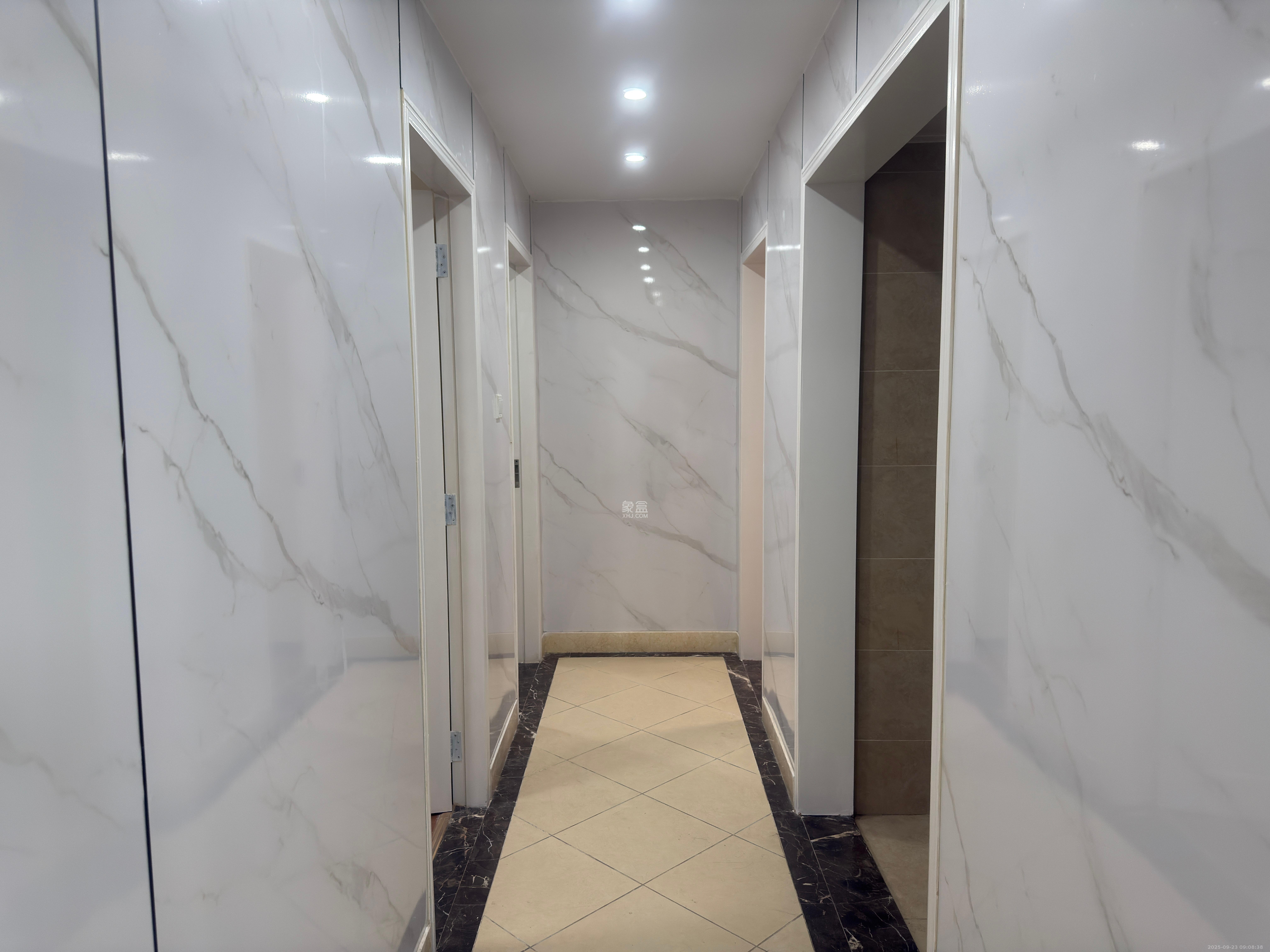 水映青山 3室2厅2卫 2600.0元/月 水映青山 3室2厅2卫 2600.0元/月室内图