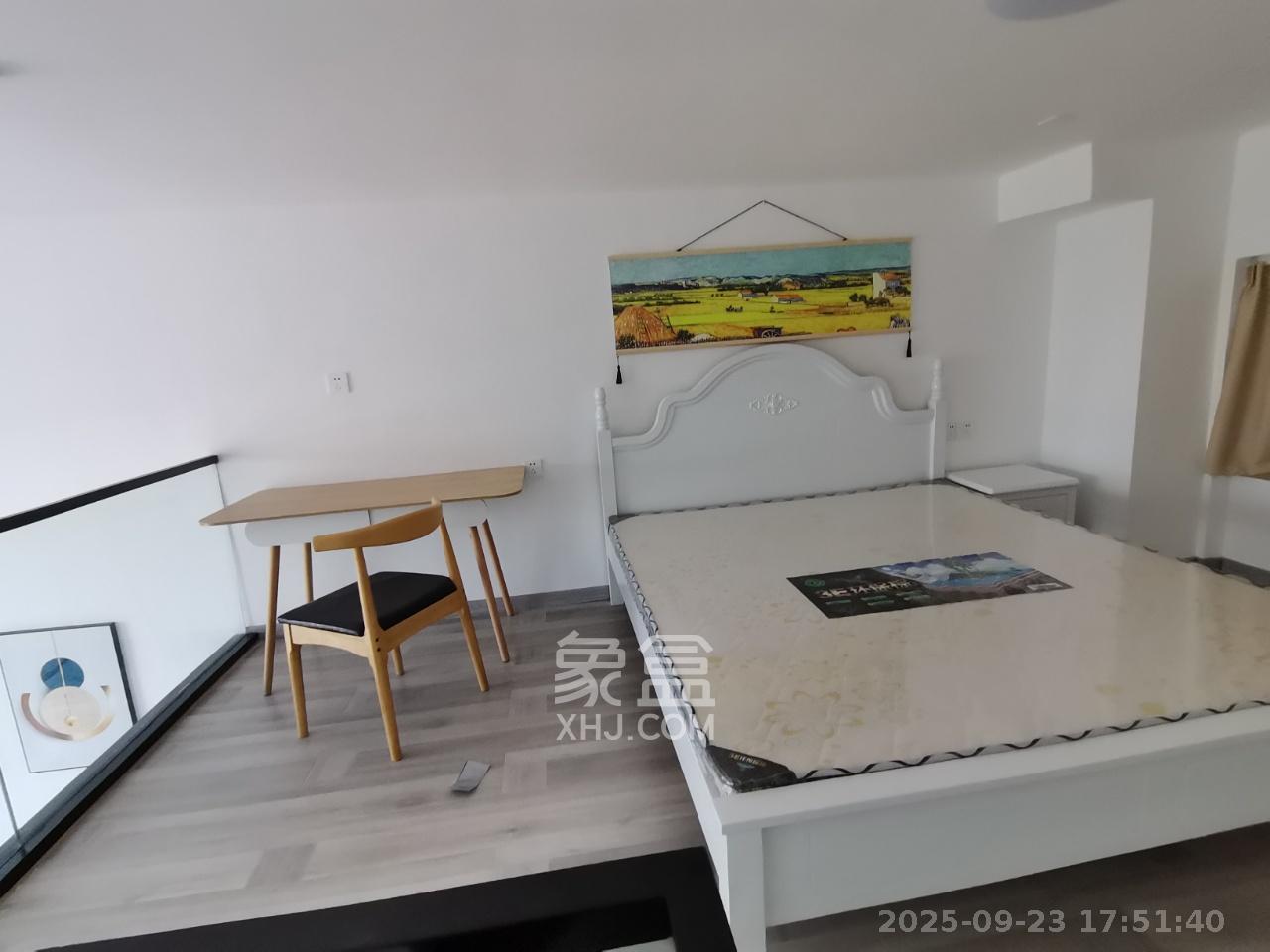 藏珑湖上公馆  1室1厅1卫    2600.0元/月室内图