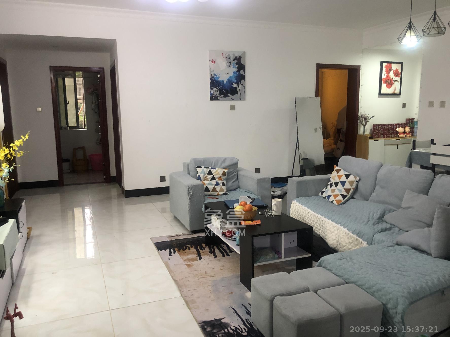 花样年华 4室2厅2卫 2200.0元/月 花样年华 4室2厅2卫 2200.0元/月室内图