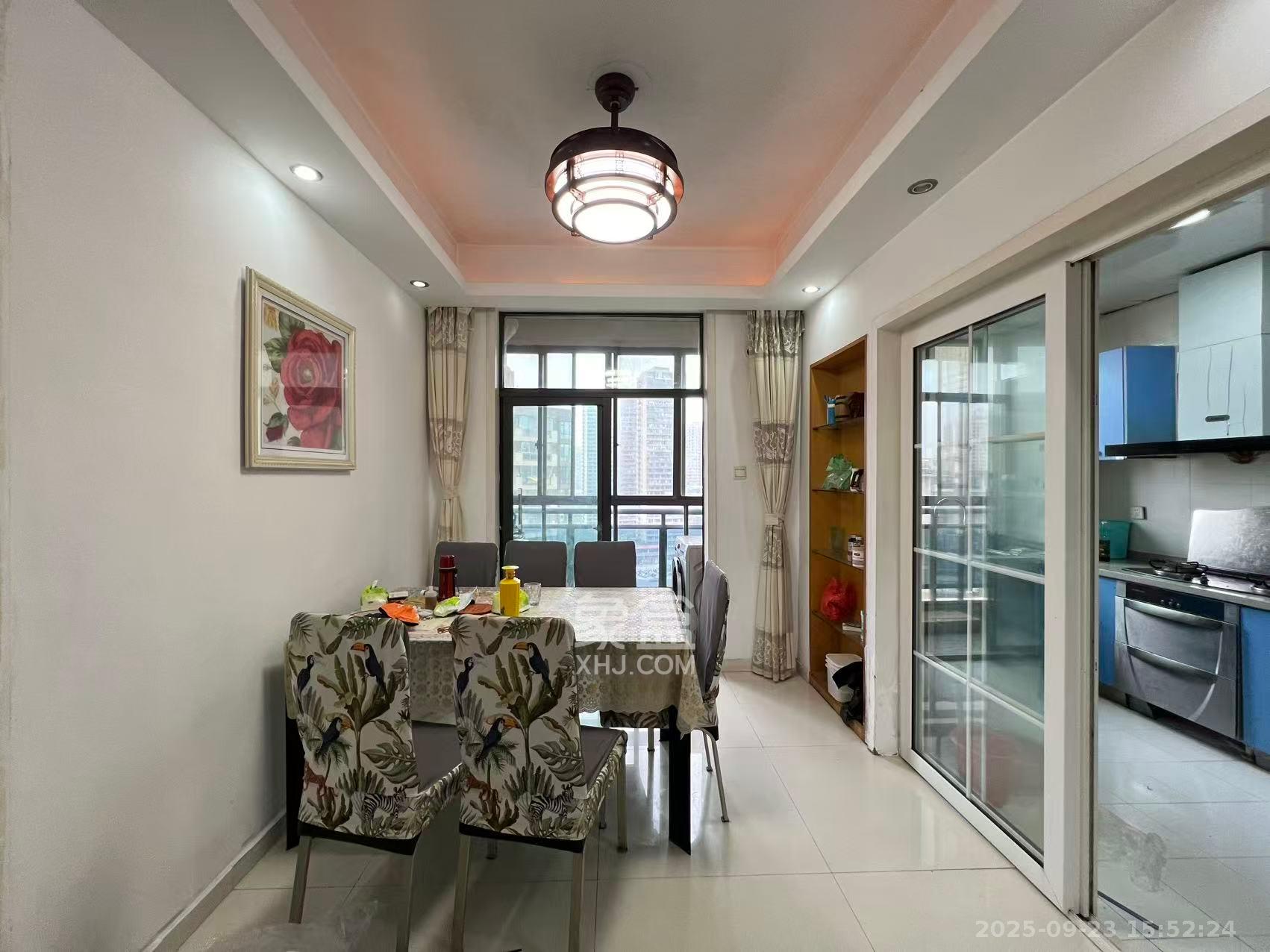 仁和香堤雅境  3室2厅2卫    2800.0元/月室内图