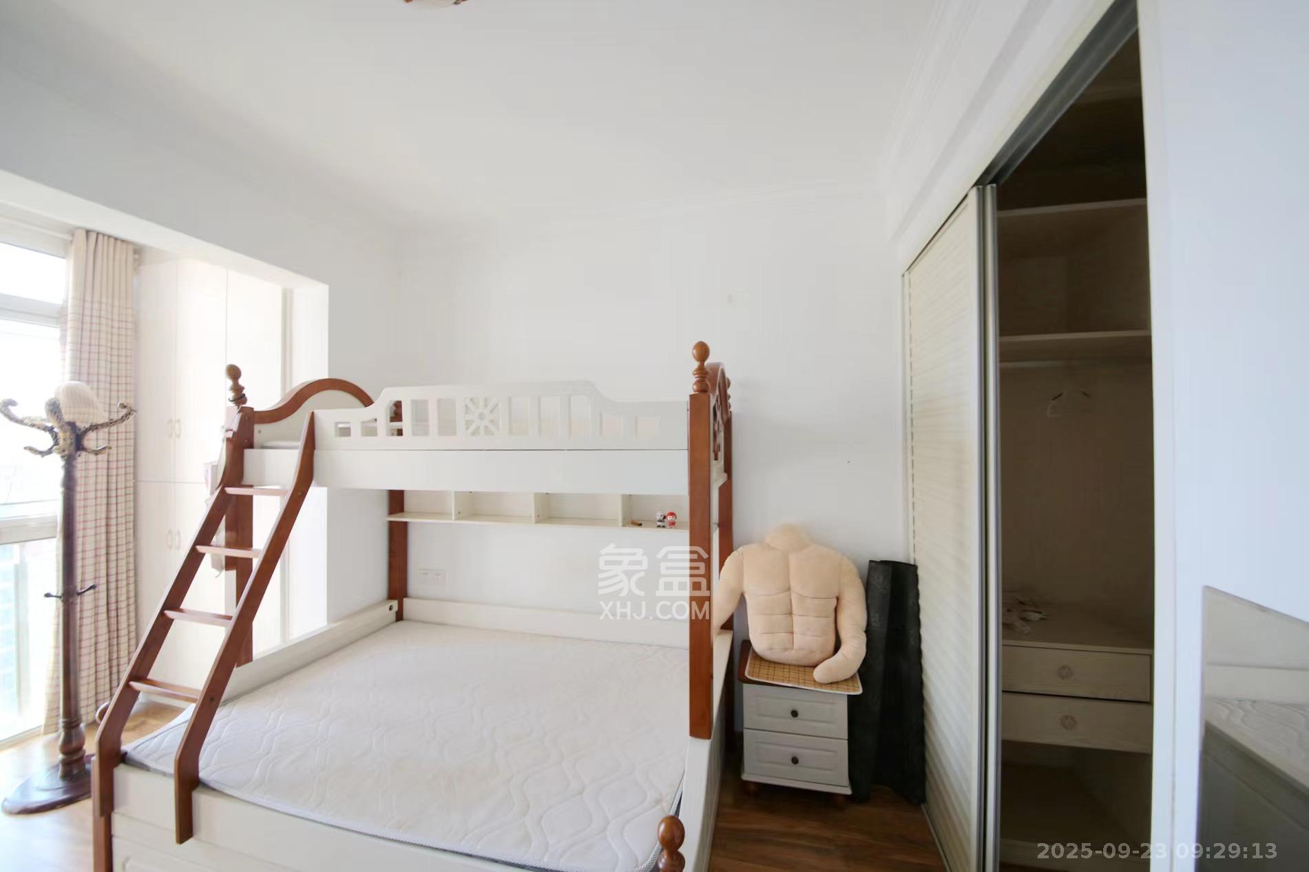 星城映象  3室2厅1卫    2500.0元/月室内图