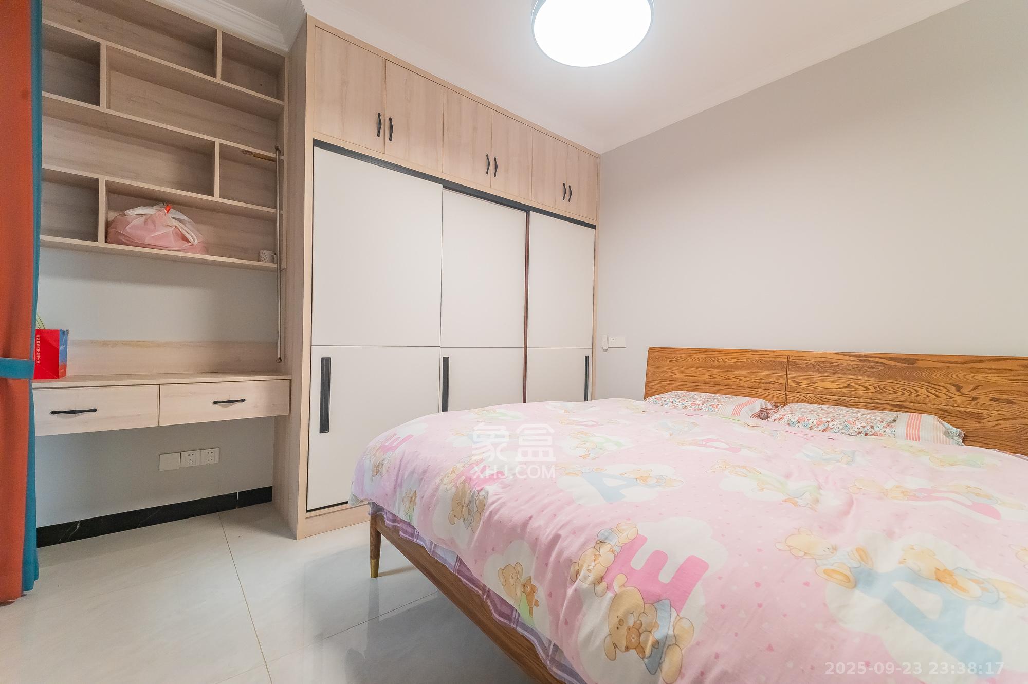 锦璨家园 3室2厅2卫 75.80万 锦璨家园 3室2厅2卫 75.80万卧室