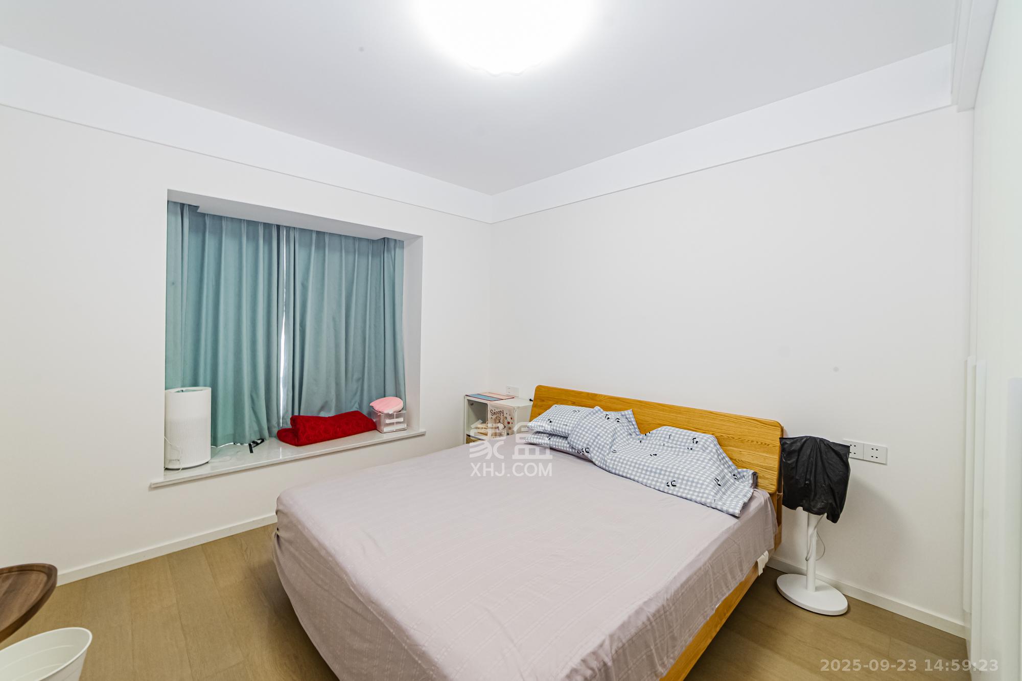 珠江花城一期桂苑 3室2厅1卫 110.0万 珠江花城一期桂苑 3室2厅1卫 110.0万卧室