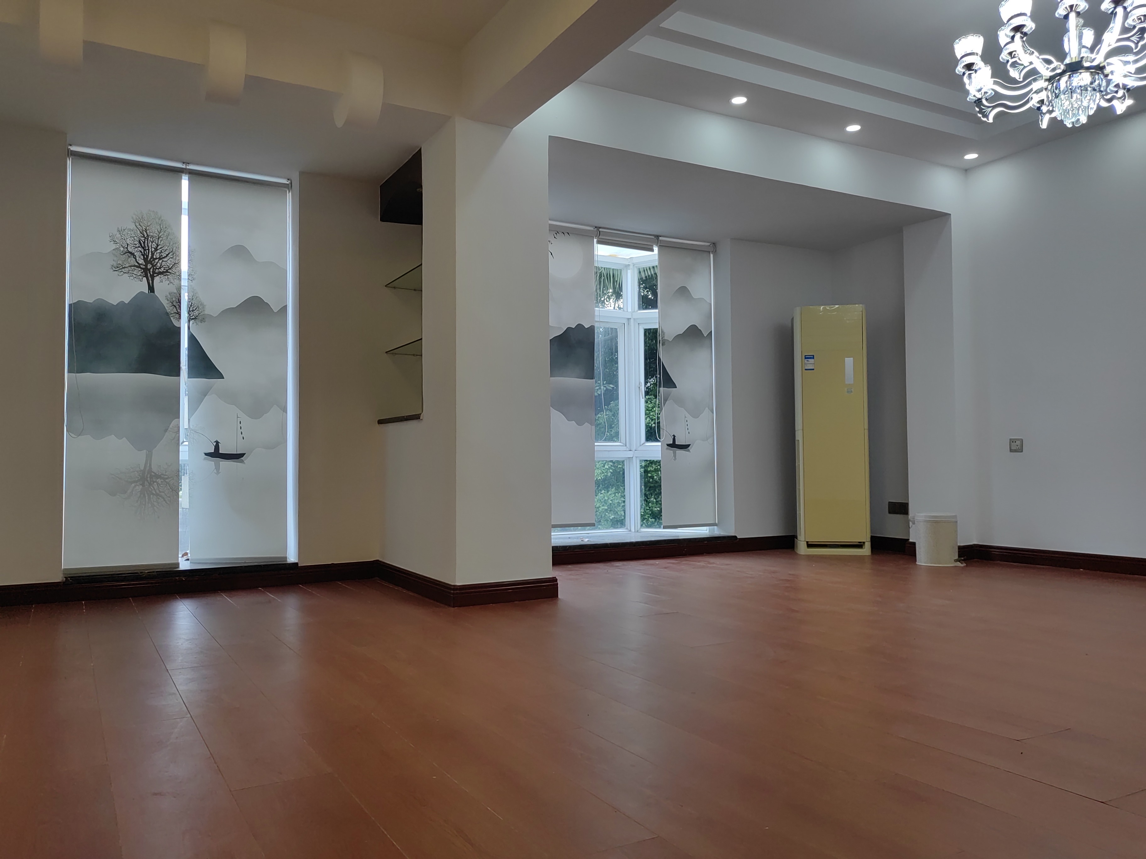 半山花园别墅 6室3厅1卫 29000.0元/月 半山花园别墅 6室3厅1卫 29000.0元/月户型图