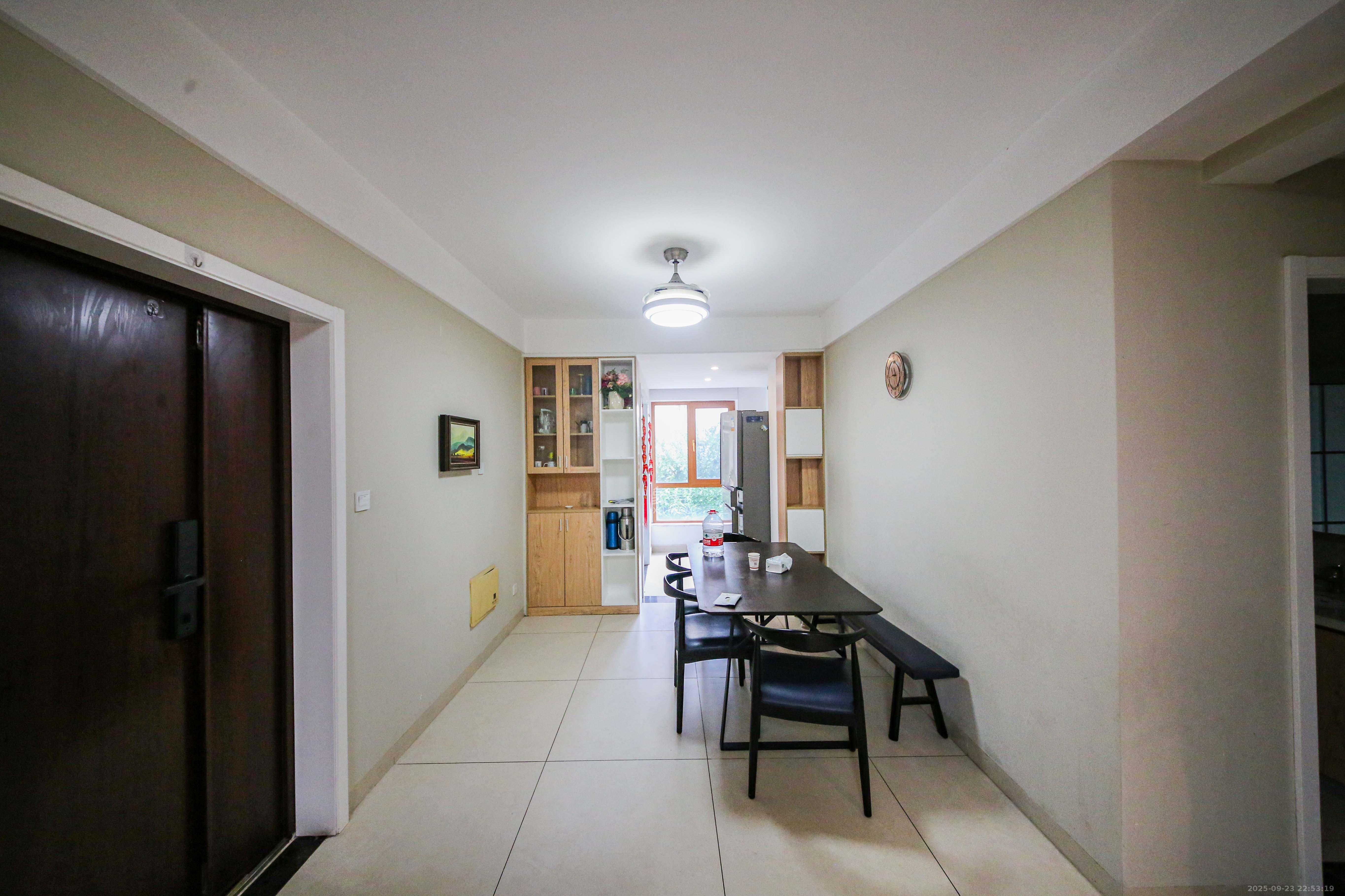 奥林匹克花园贡院二期  4室2厅2卫    130.0万客厅