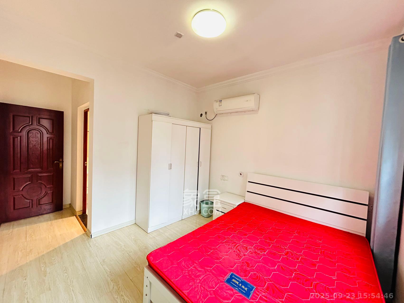 中国铁建梅溪青秀二期  3室2厅2卫    2200.0元/月室内图