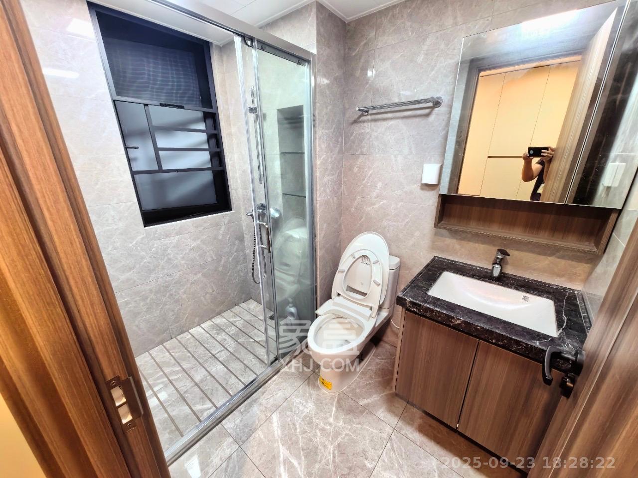 中海阅溪府 5室2厅3卫 5500.0元/月 中海阅溪府 5室2厅3卫 5500.0元/月室内图