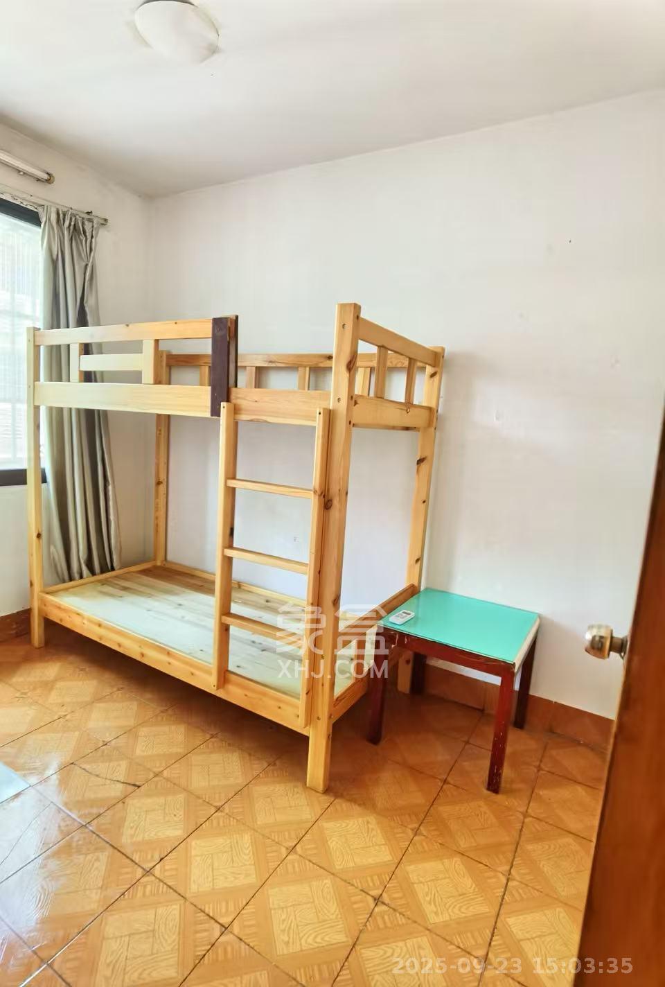 里仁巷22号工商联宿舍 3室1厅1卫 3200.0元/月 里仁巷22号工商联宿舍 3室1厅1卫 3200.0元/月室内图