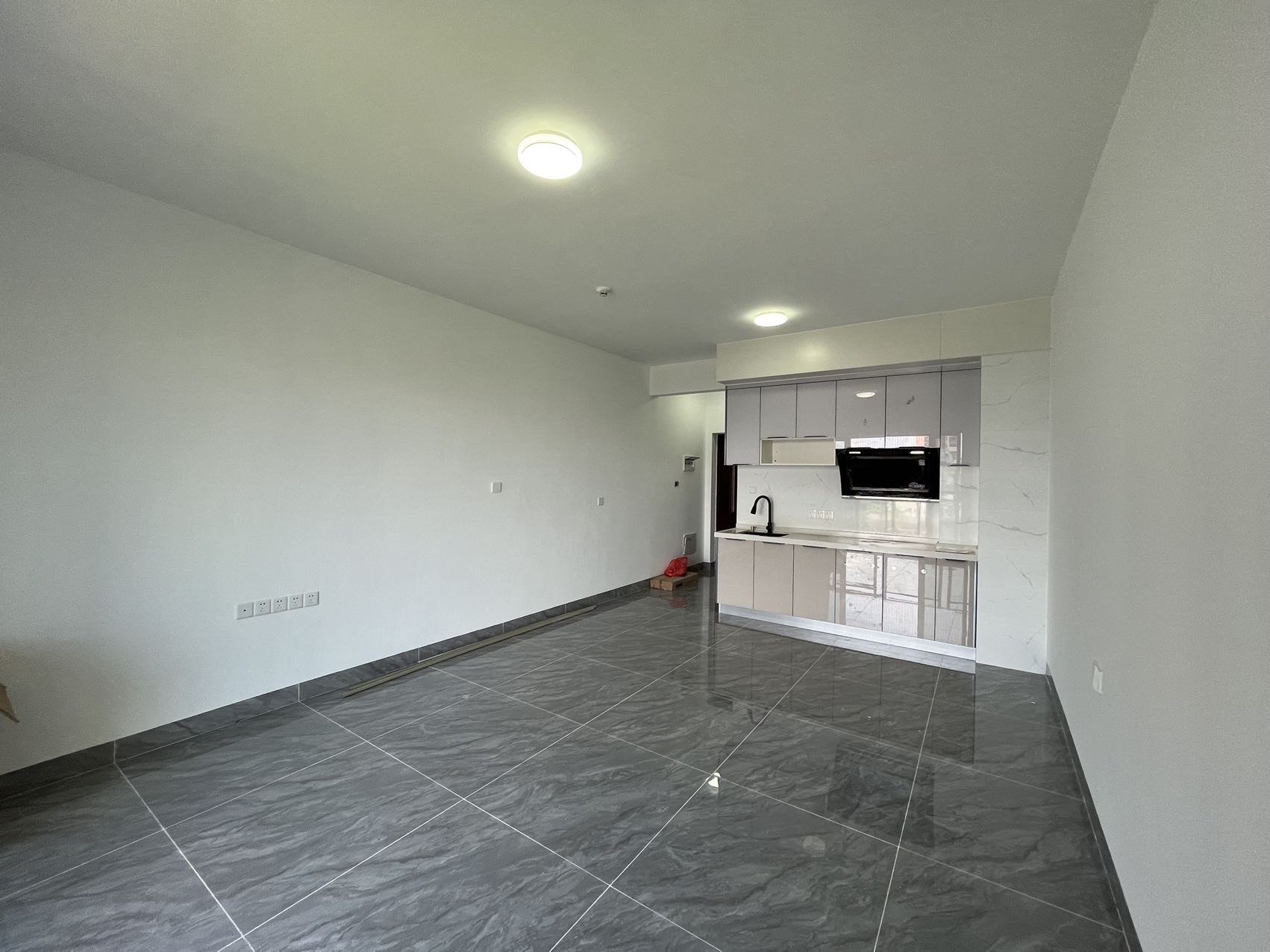 和谐家园(锦和广场) 1室0厅1卫 1800.0元/月 和谐家园(锦和广场) 1室0厅1卫 1800.0元/月室内图