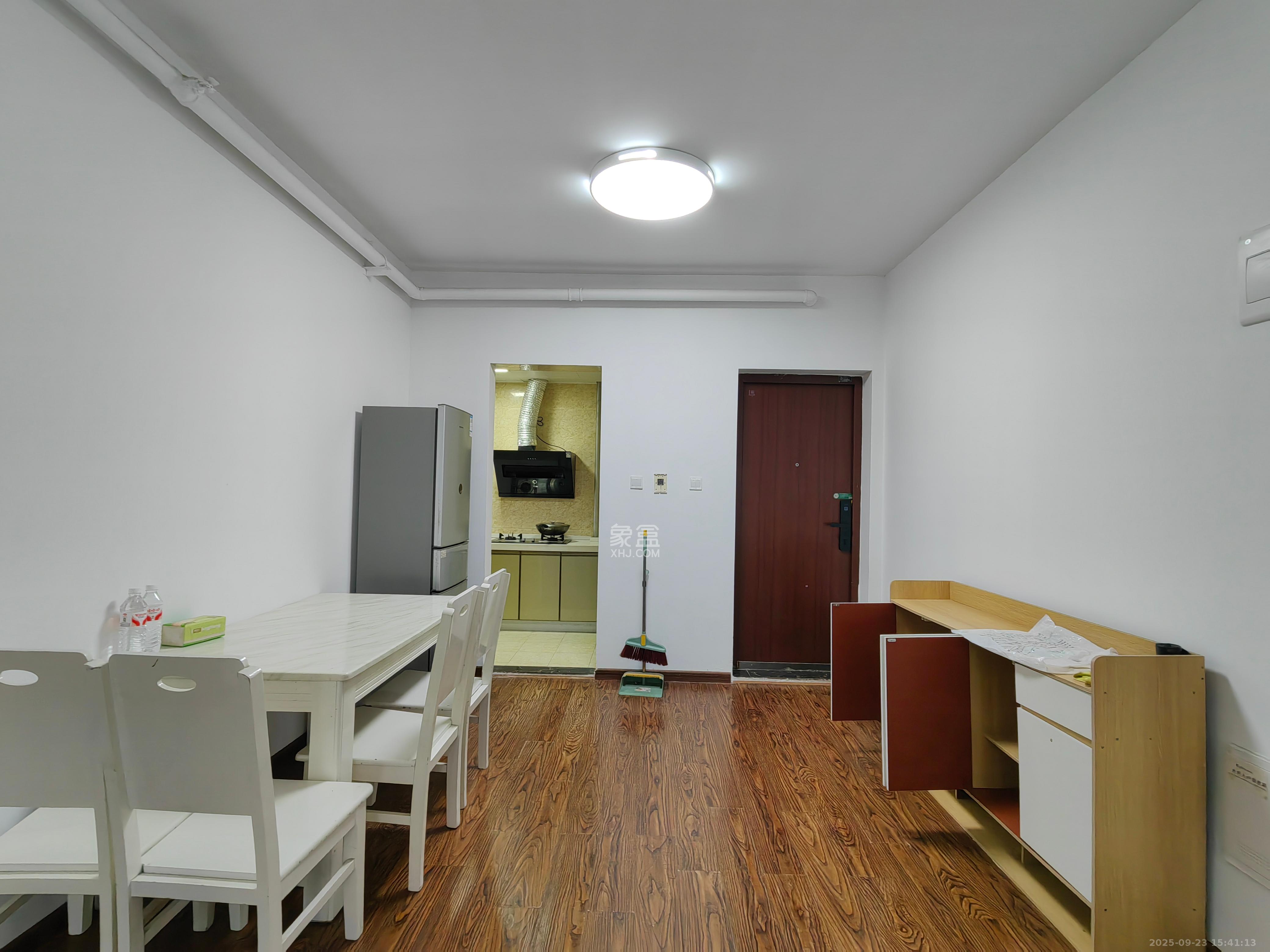 中建梅溪湖中心 3室2厅2卫 2700.0元/月 中建梅溪湖中心 3室2厅2卫 2700.0元/月室内图