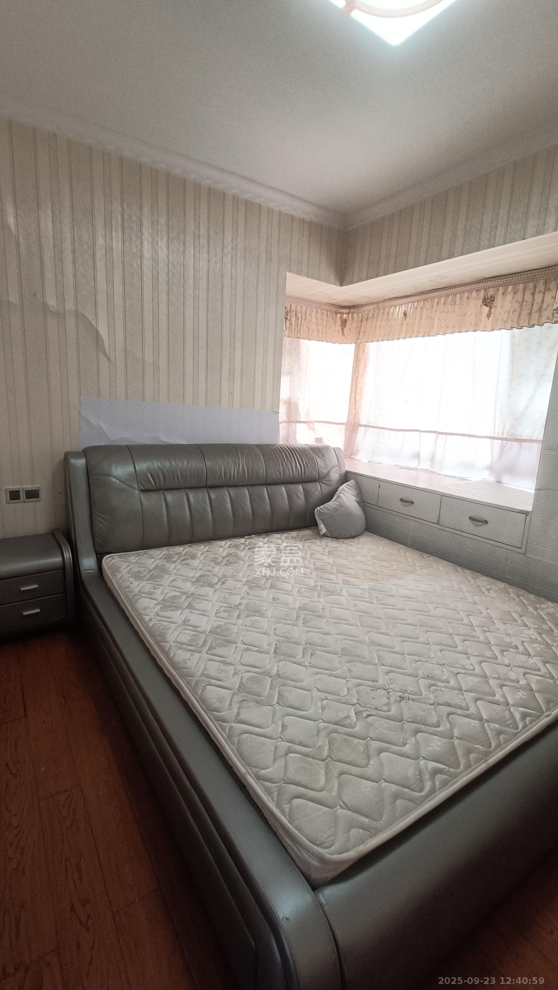 中国铁建国际城一期 2室2厅1卫 1500.0元/月 中国铁建国际城一期 2室2厅1卫 1500.0元/月室内图