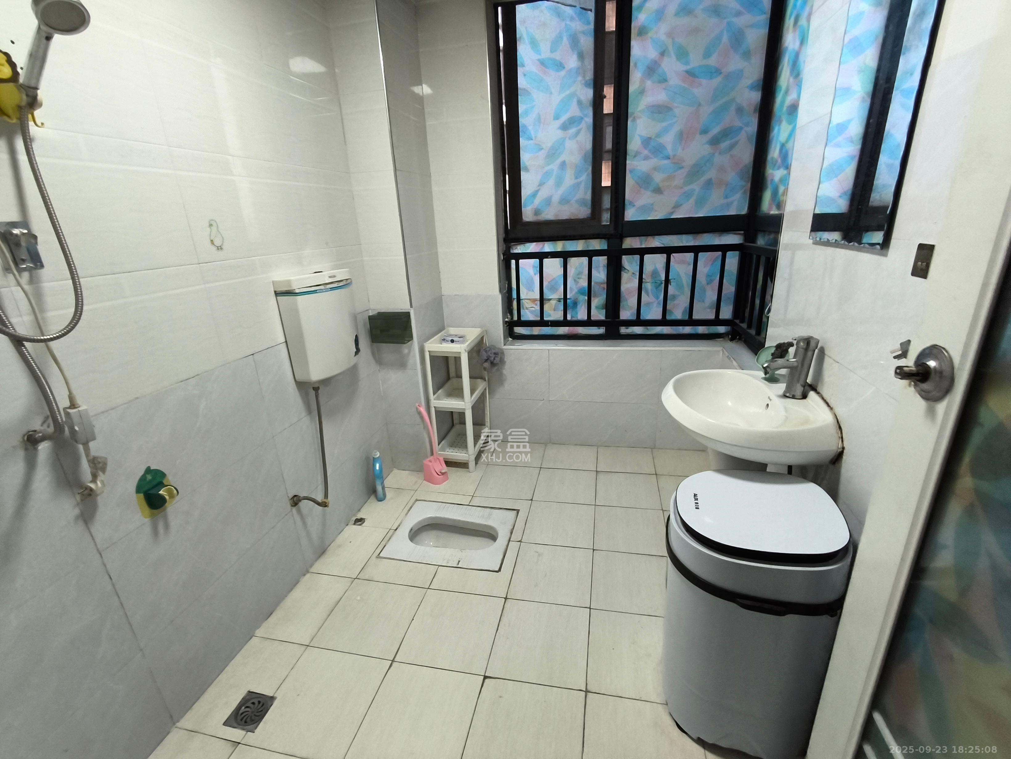 融圣国际  3室2厅2卫    3000.0元/月 融圣国际  3室2厅2卫    3000.0元/月室内图