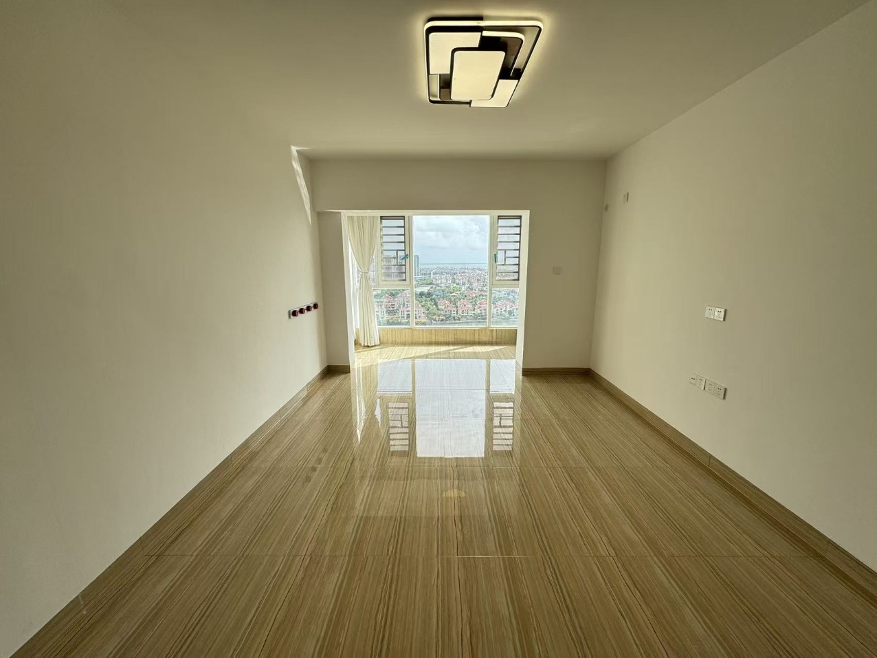 招鑫公馆 2室2厅1卫 132.0万 招鑫公馆 2室2厅1卫 132.0万室内图