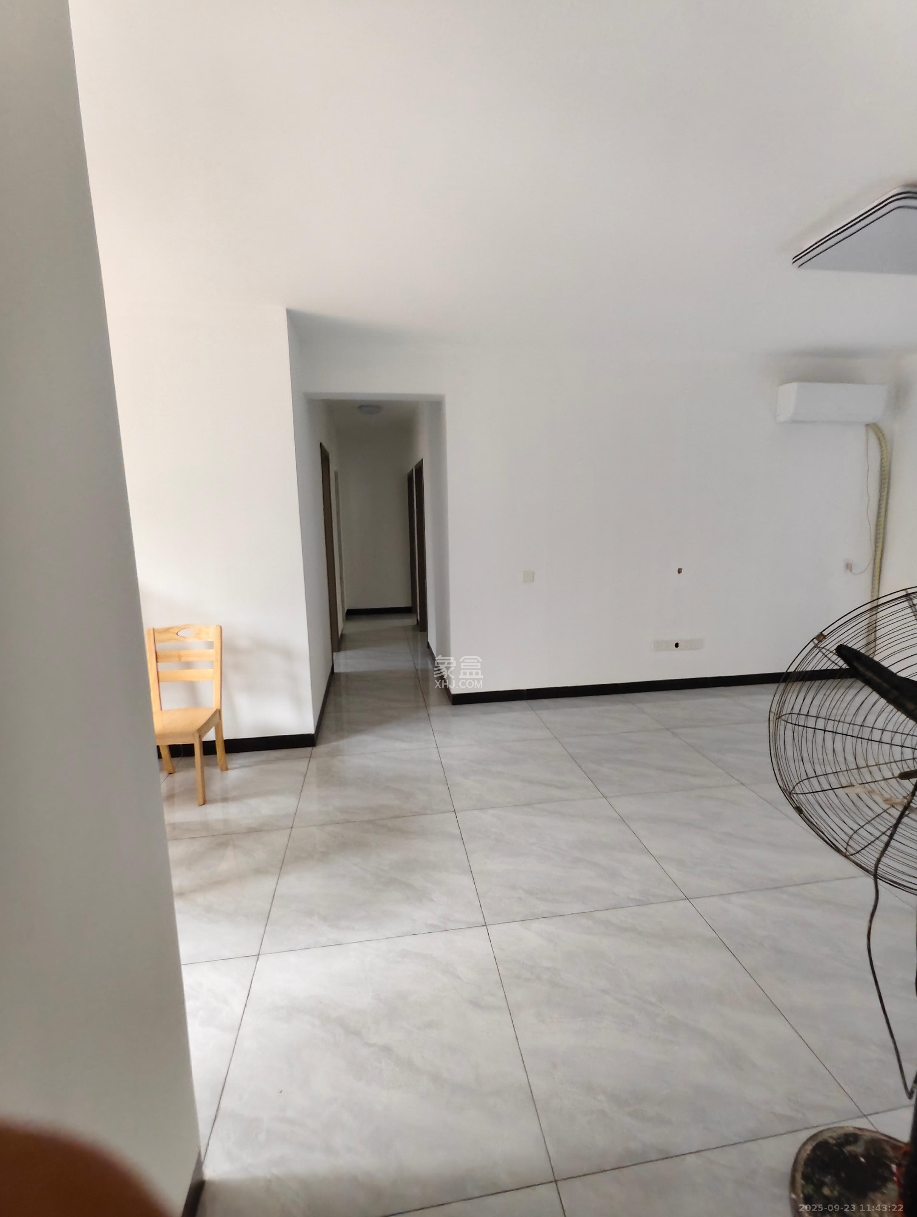 明发阅江悦府 4室2厅2卫 2500.0元/月 明发阅江悦府 4室2厅2卫 2500.0元/月室内图