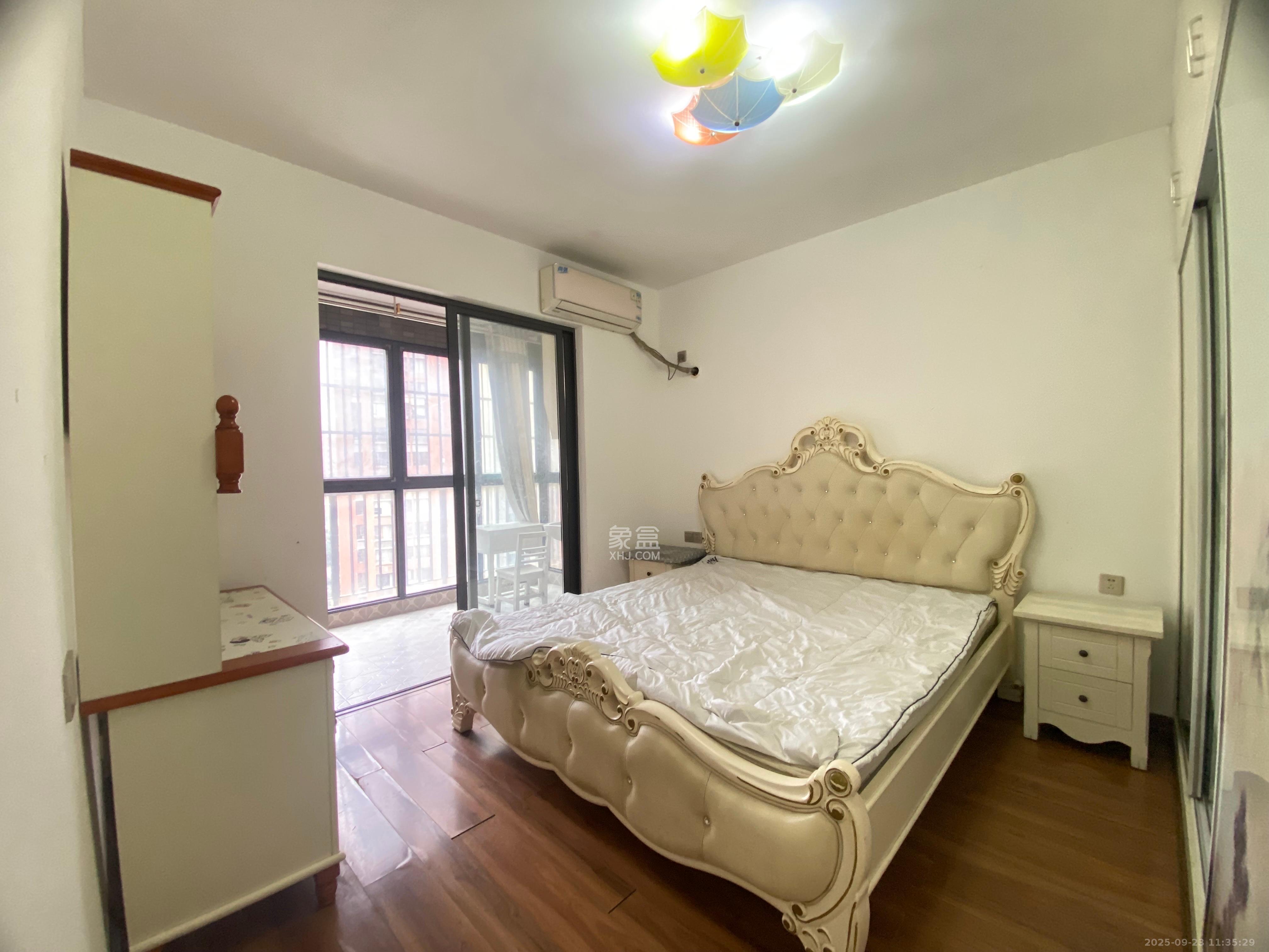 华润凤凰城二期 3室2厅1卫 1750.0元/月 华润凤凰城二期 3室2厅1卫 1750.0元/月室内图