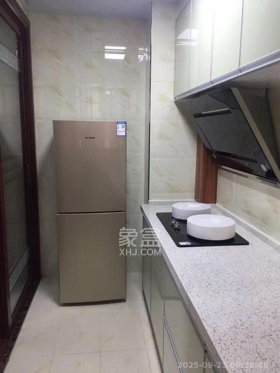 航天溪湖 2室2厅1卫 2200.0元/月 航天溪湖 2室2厅1卫 2200.0元/月室内图