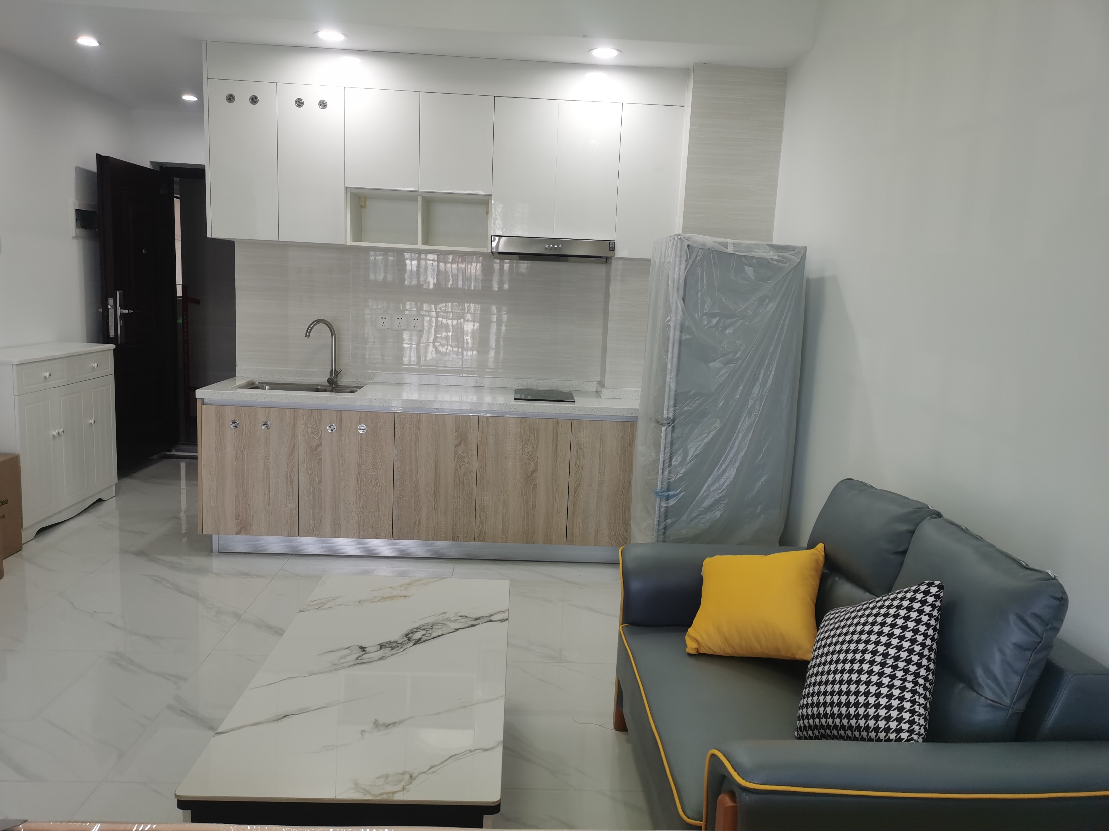 和谐家园(锦和广场) 1室0厅1卫 2500.0元/月 和谐家园(锦和广场) 1室0厅1卫 2500.0元/月室内图