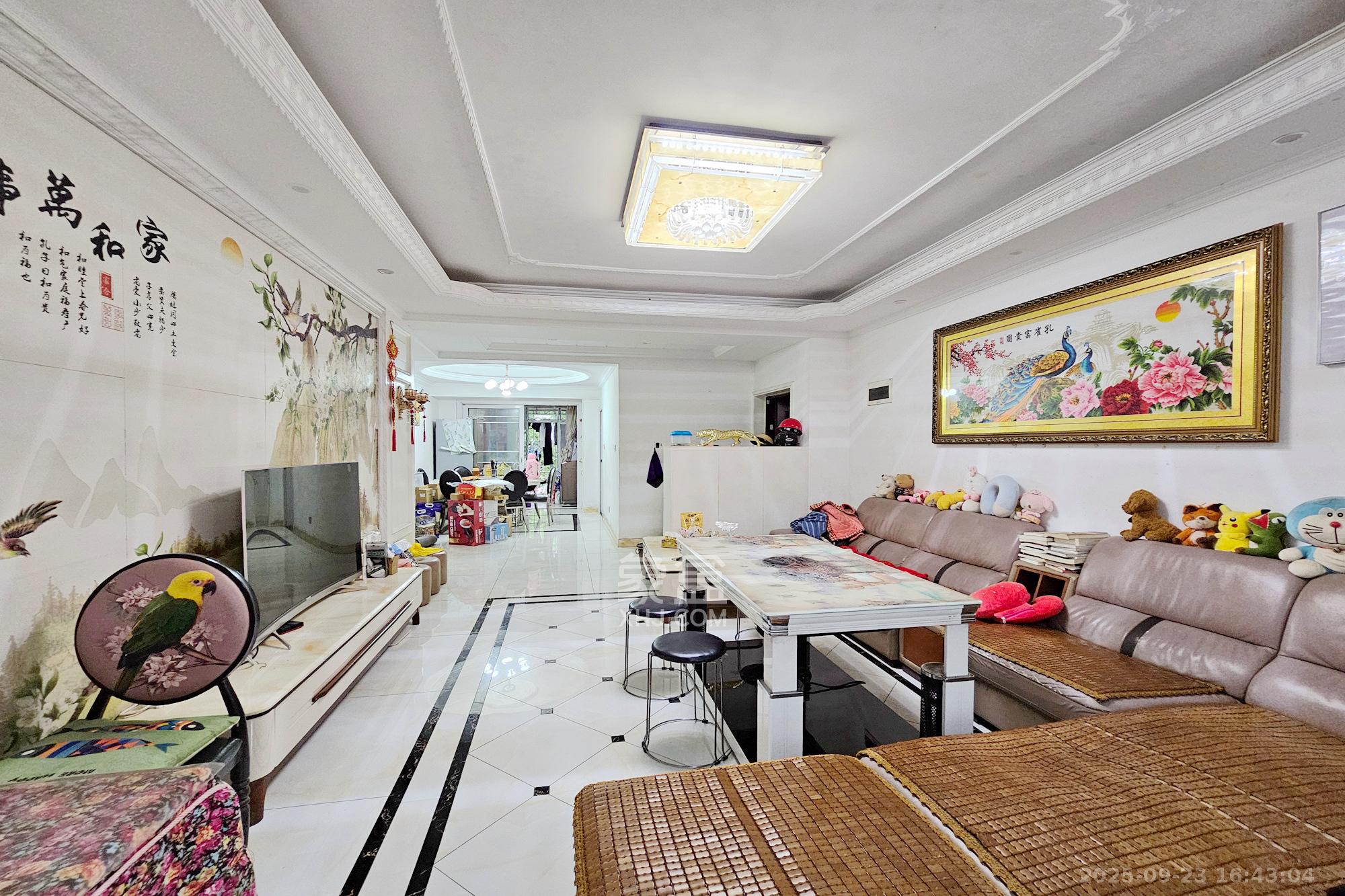 嘉宇盛世华章  3室2厅2卫    122.0万 嘉宇盛世华章  3室2厅2卫    122.0万