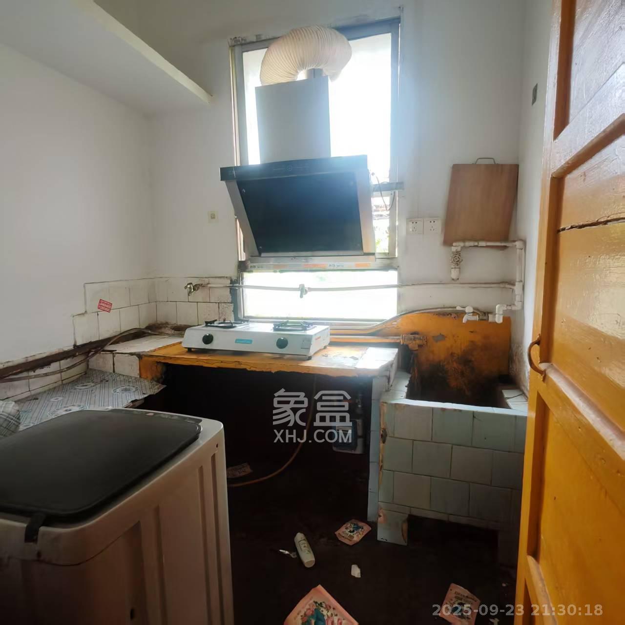 朝阳一、二村  3室1厅1卫    1500.0元/月室内图