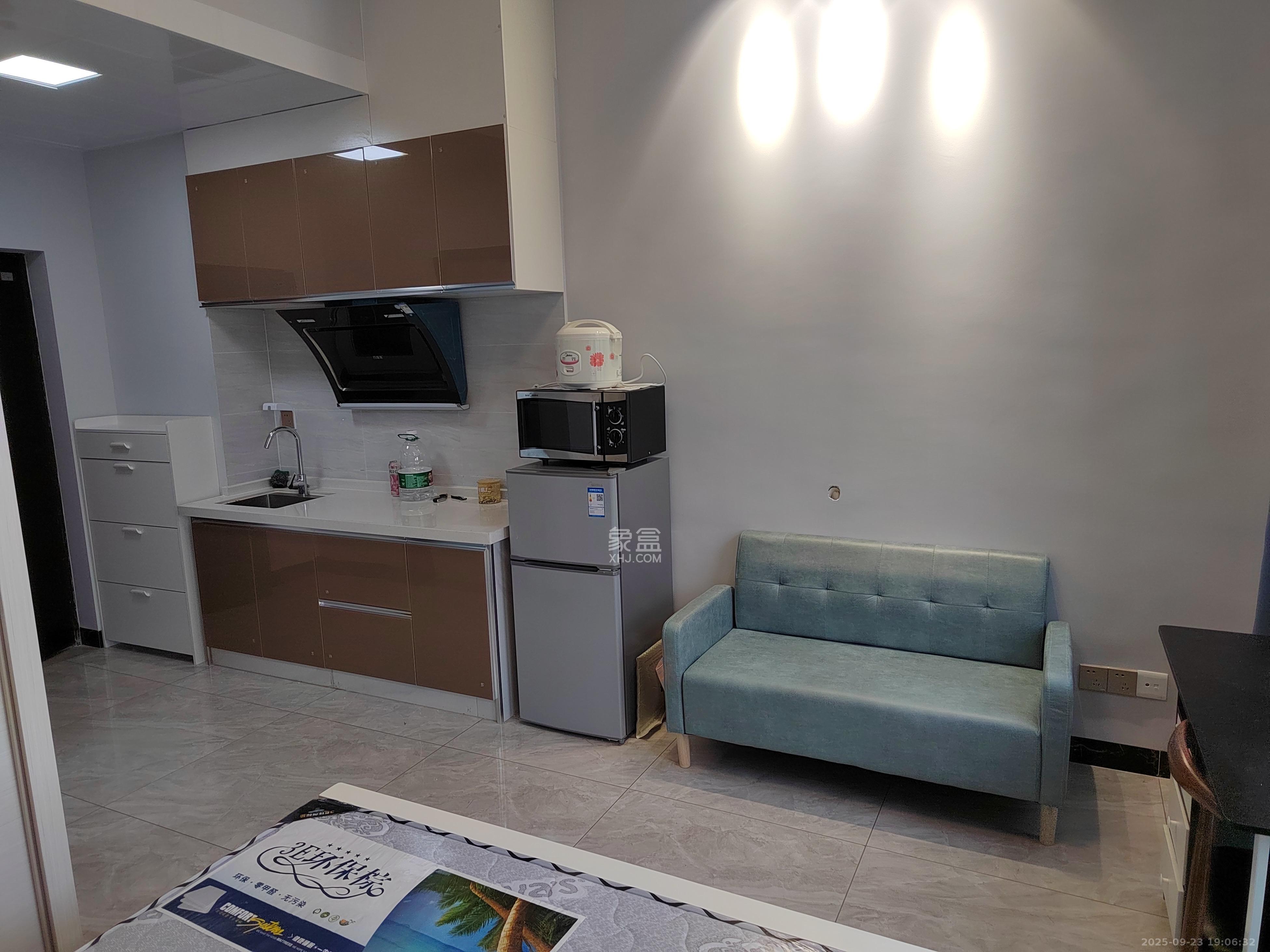 澳海澜庭  1室1厅1卫    1200.0元/月