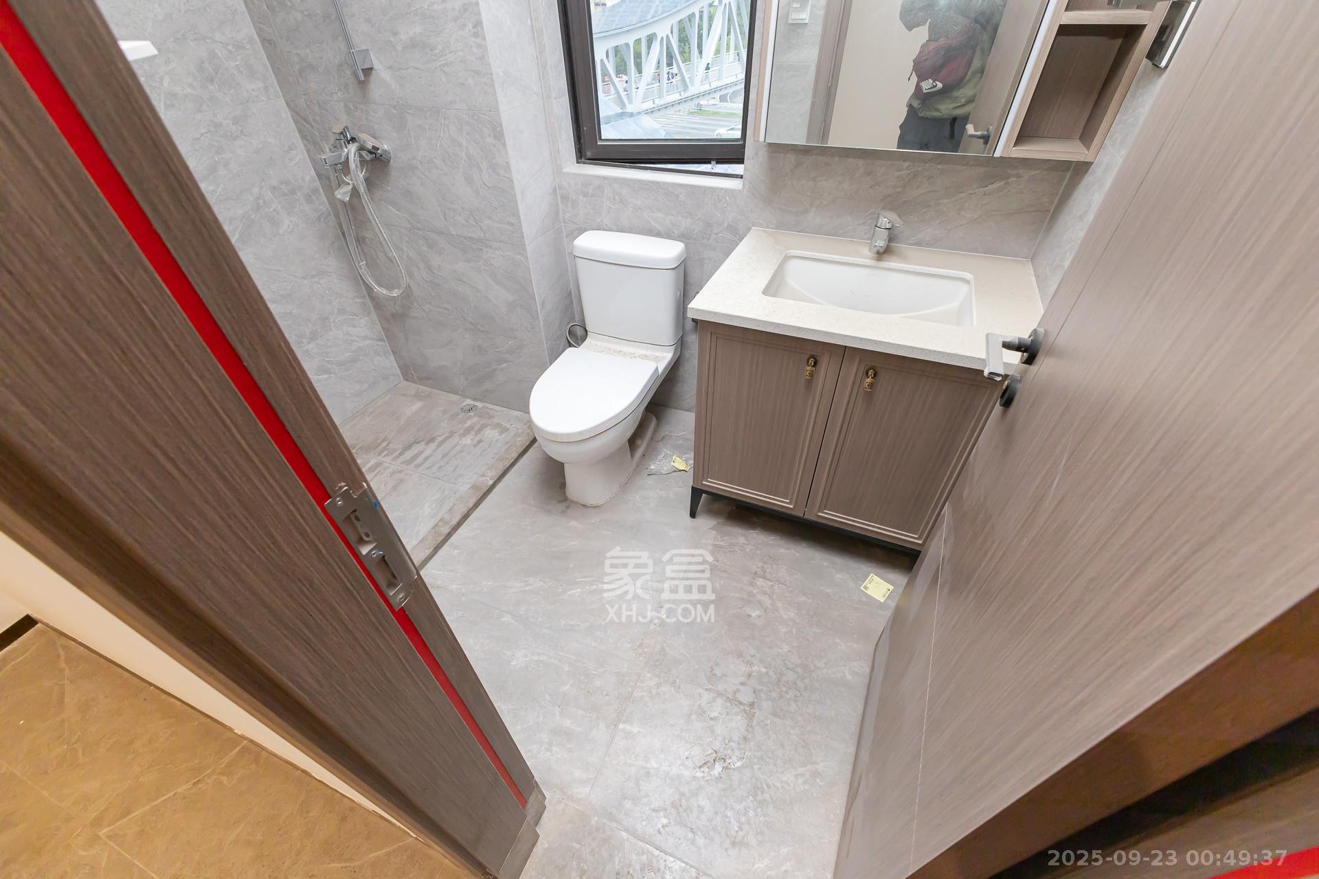 时代建发和著 4室2厅3卫 255.0万 时代建发和著 4室2厅3卫 255.0万卫生间