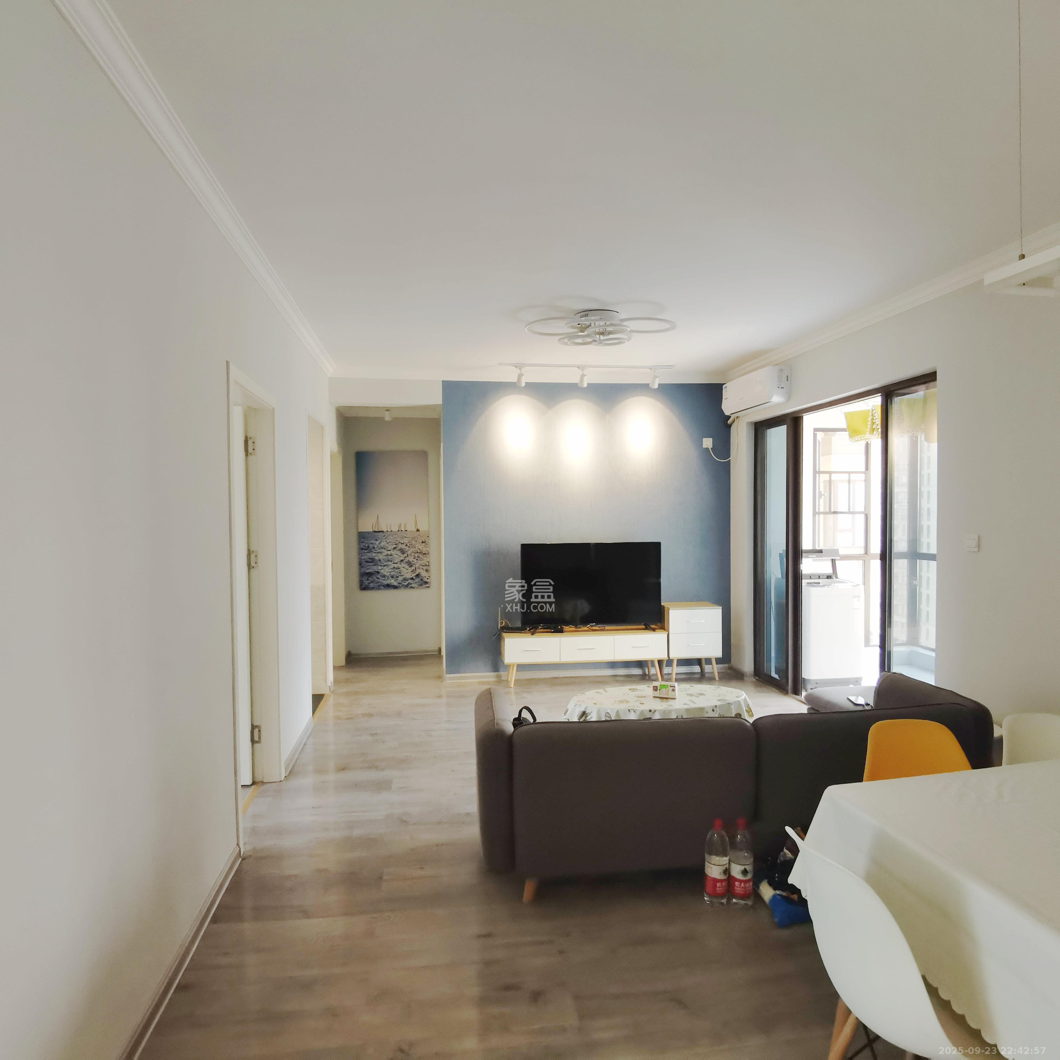 保利西海岸B区 3室2厅1卫 3280.0元/月 保利西海岸B区 3室2厅1卫 3280.0元/月室内图