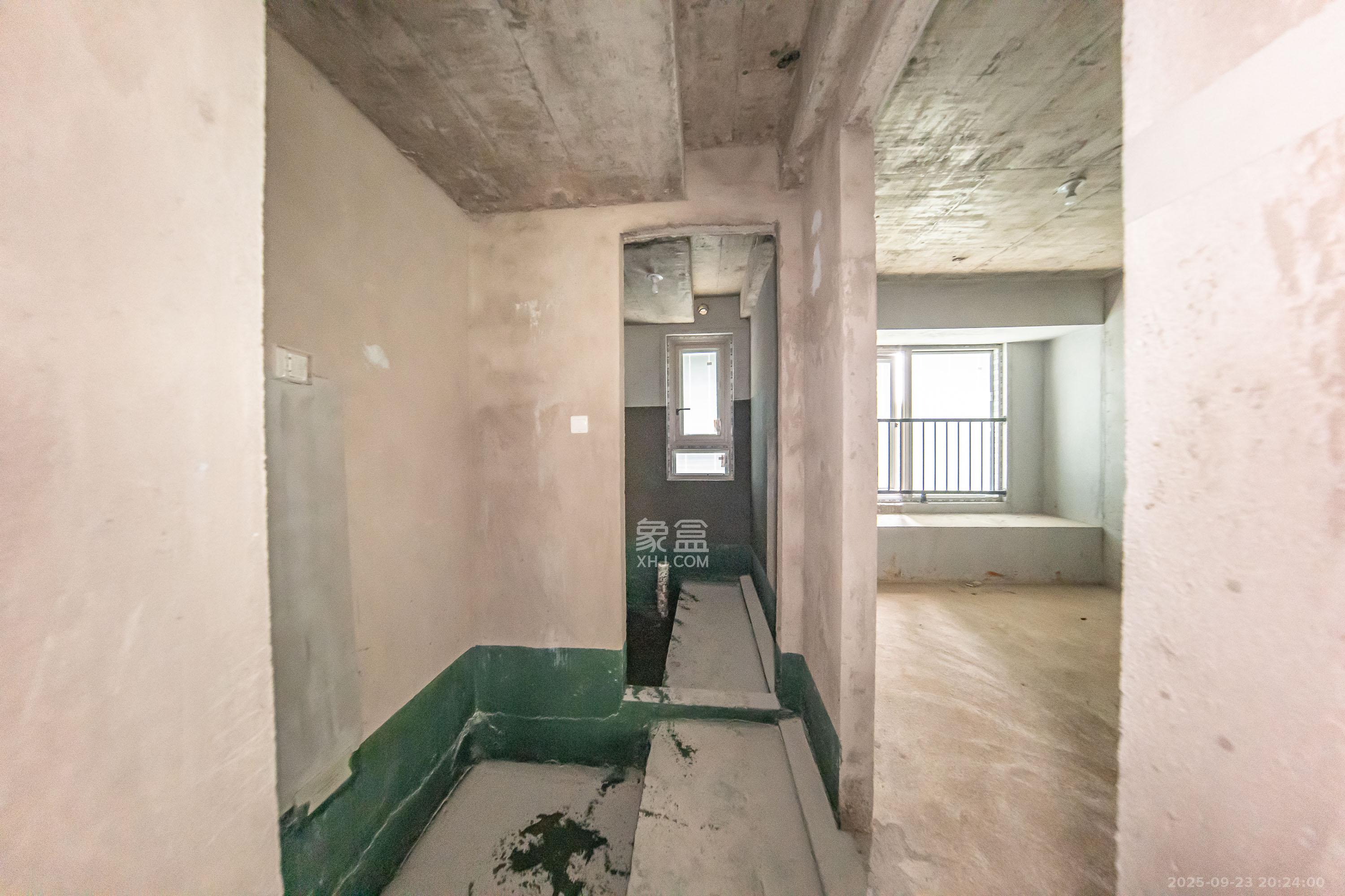 金茂长沙国际社区 6室3厅3卫 268.0万 金茂长沙国际社区 6室3厅3卫 268.0万卫生间