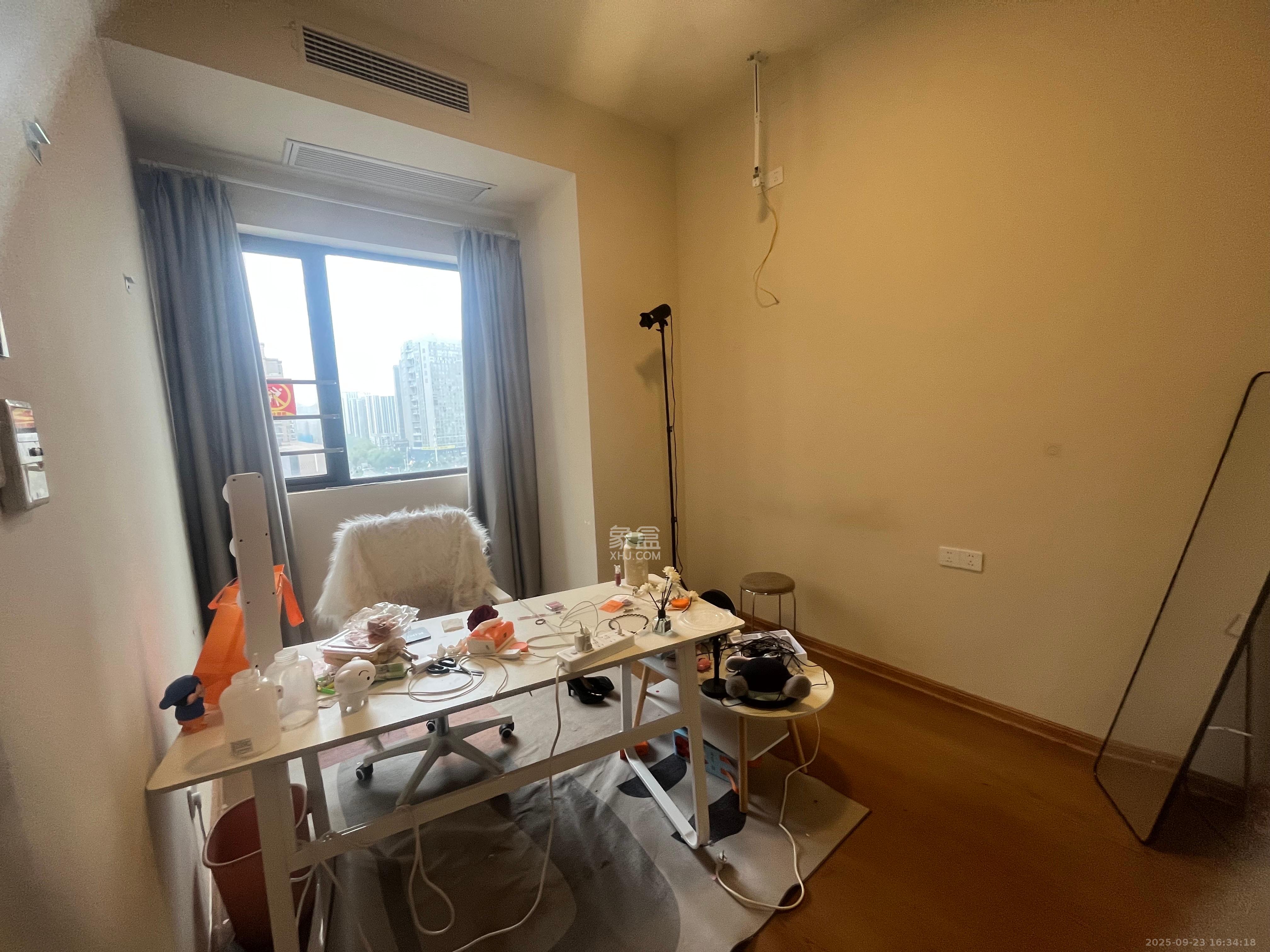 乐尚城 8室1厅1卫 6800.0元/月 乐尚城 8室1厅1卫 6800.0元/月室内图