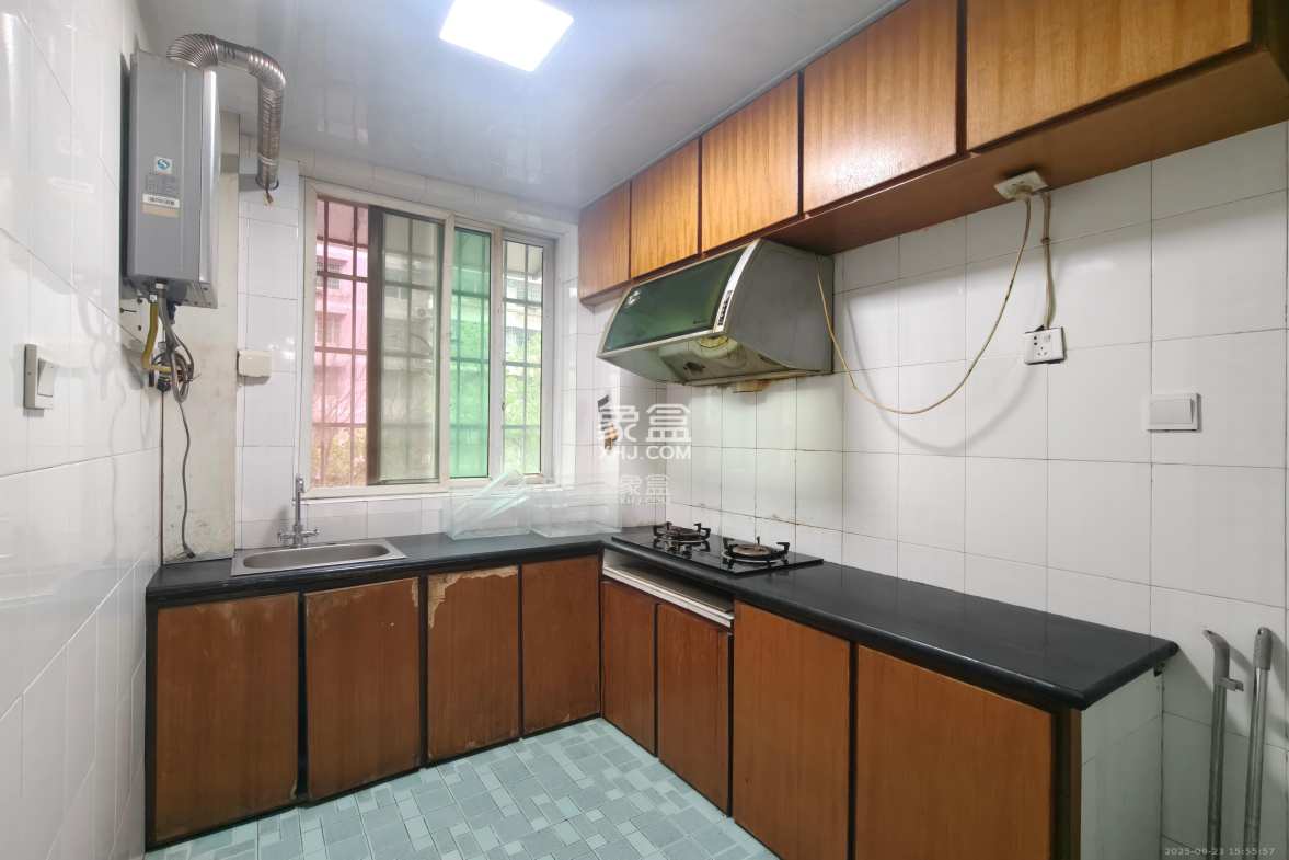 广厦新苑 1室2厅1卫 1900.00元/月 广厦新苑 1室2厅1卫 1900.00元/月室内图