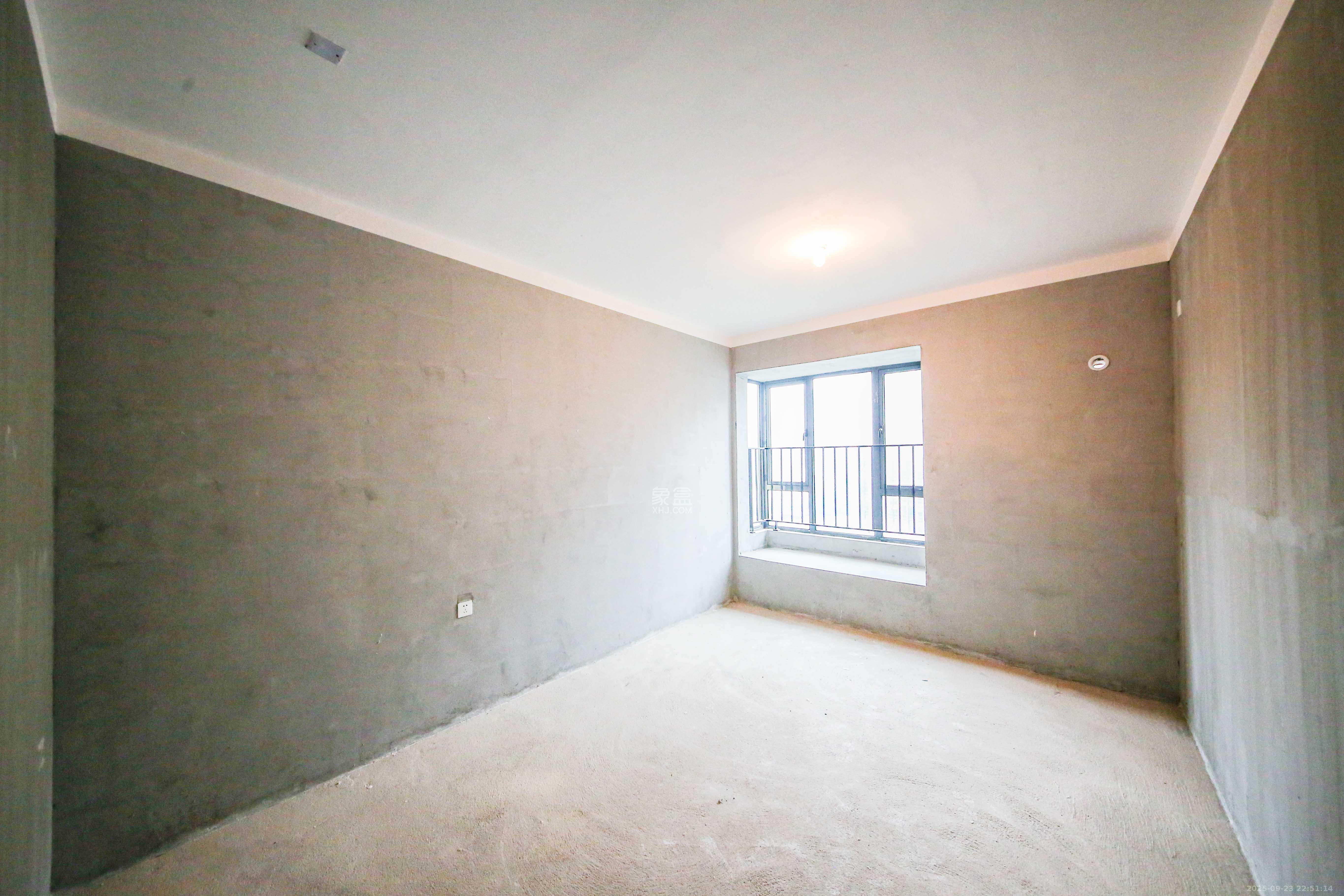 中建钰和城  4室2厅2卫    160.0万卧室