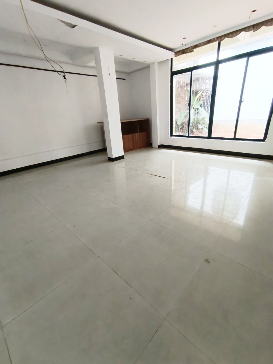 龙园别墅 6室3厅1卫 9900.0元/月 龙园别墅 6室3厅1卫 9900.0元/月室内图