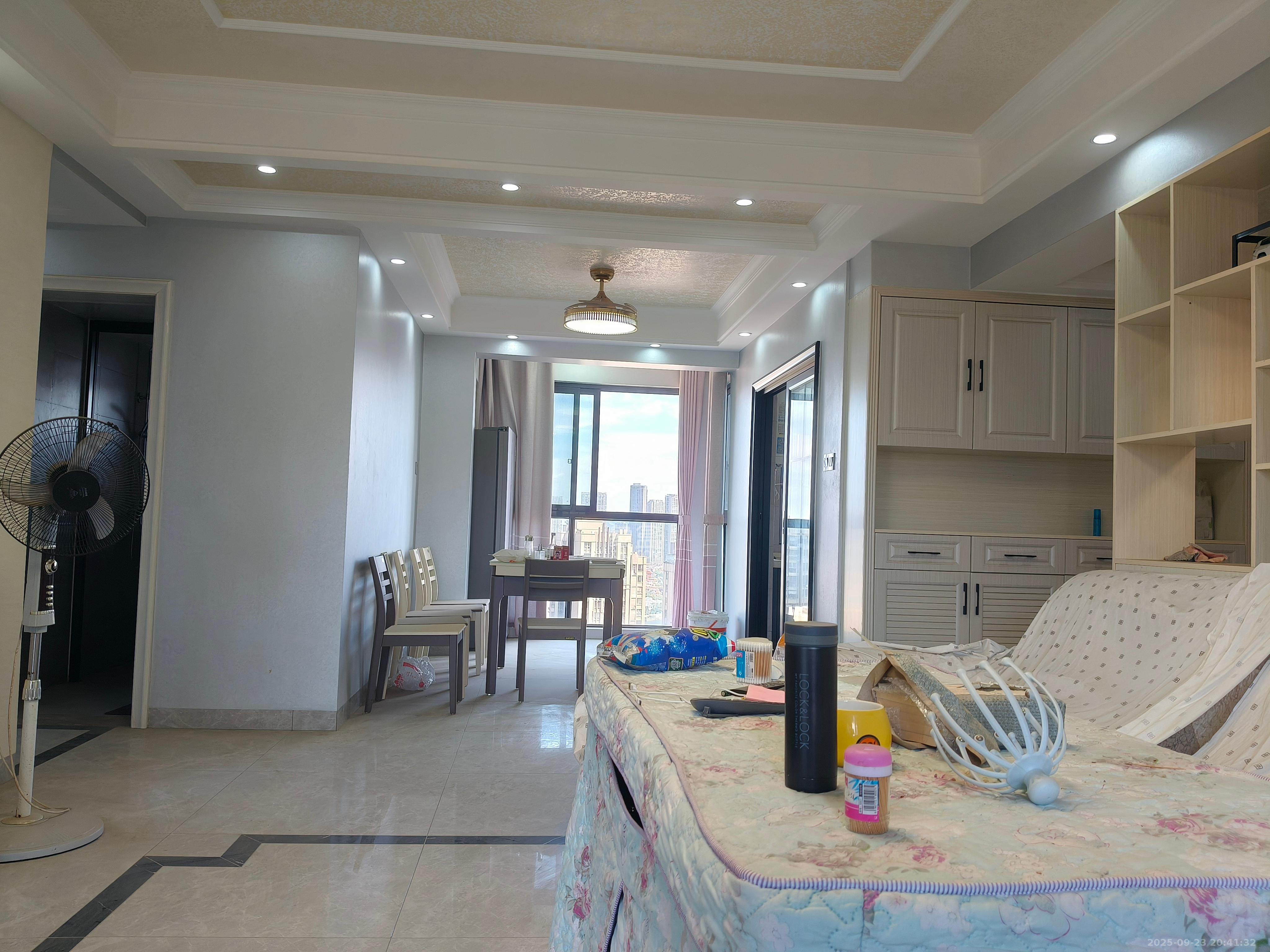 松雅湖壹号 4室2厅2卫 3200.0元/月 松雅湖壹号 4室2厅2卫 3200.0元/月室内图