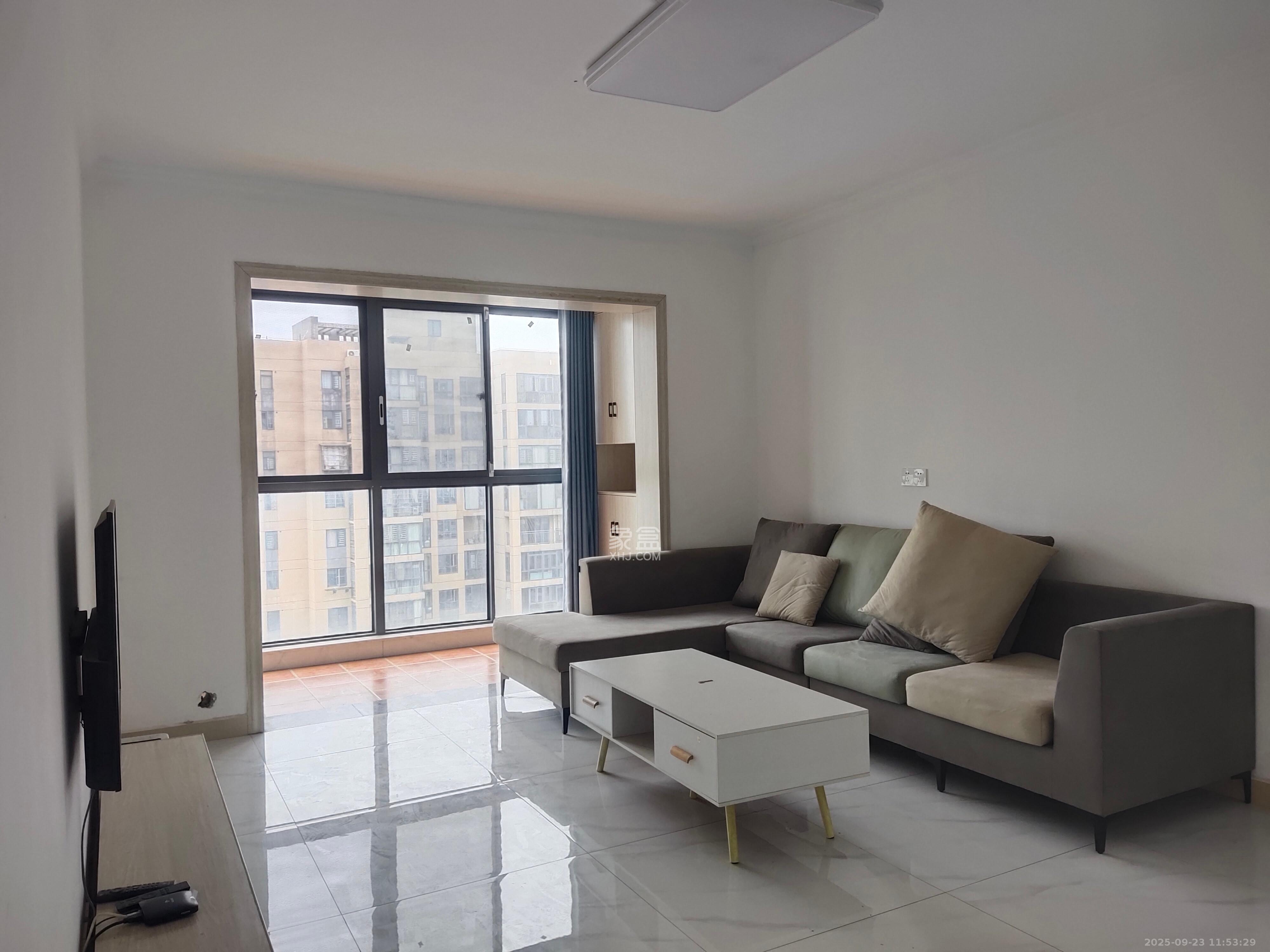 朝正美苑 3室2厅2卫 2700.0元/月 朝正美苑 3室2厅2卫 2700.0元/月室内图