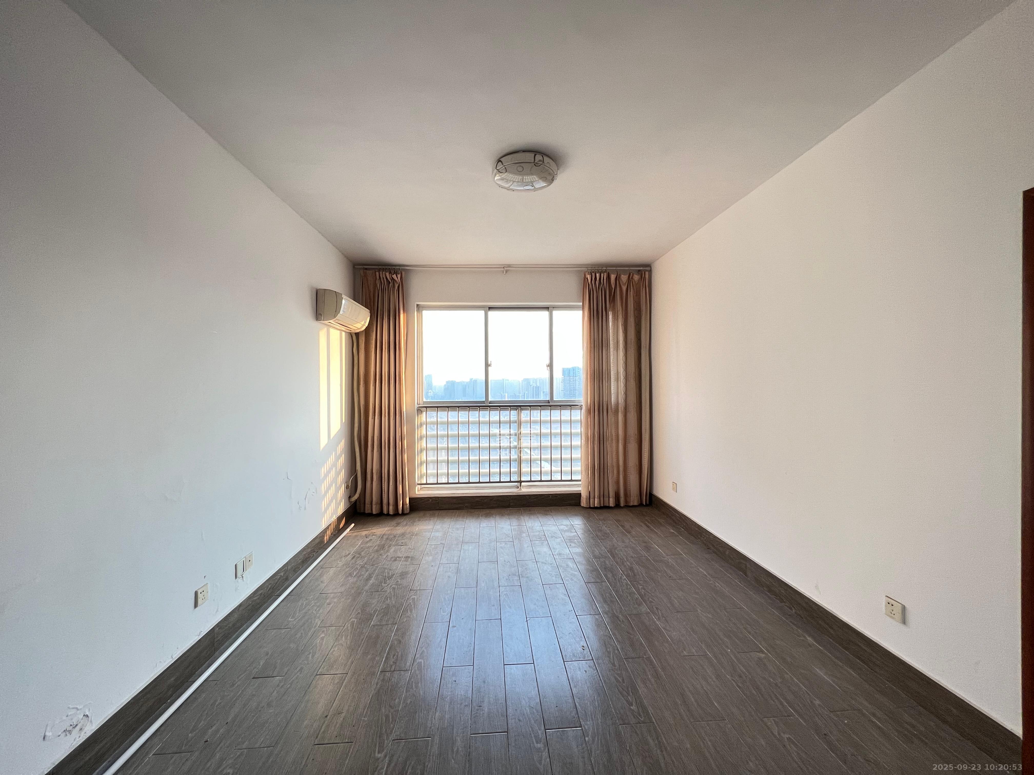 华菱新城地标 2室2厅1卫 2000.0元/月 华菱新城地标 2室2厅1卫 2000.0元/月室内图