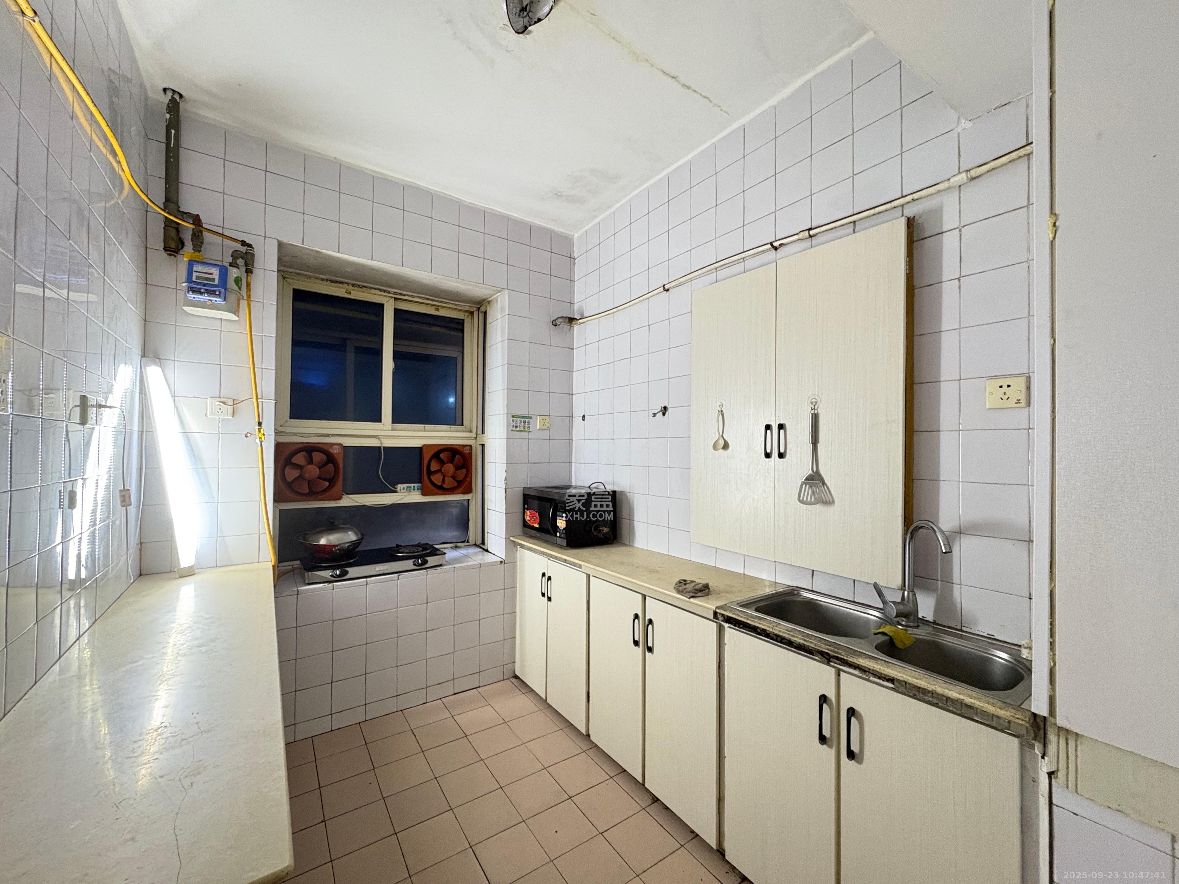 市政府小区（凤凰台巷66号）  3室2厅1卫    3000.0元/月室内图