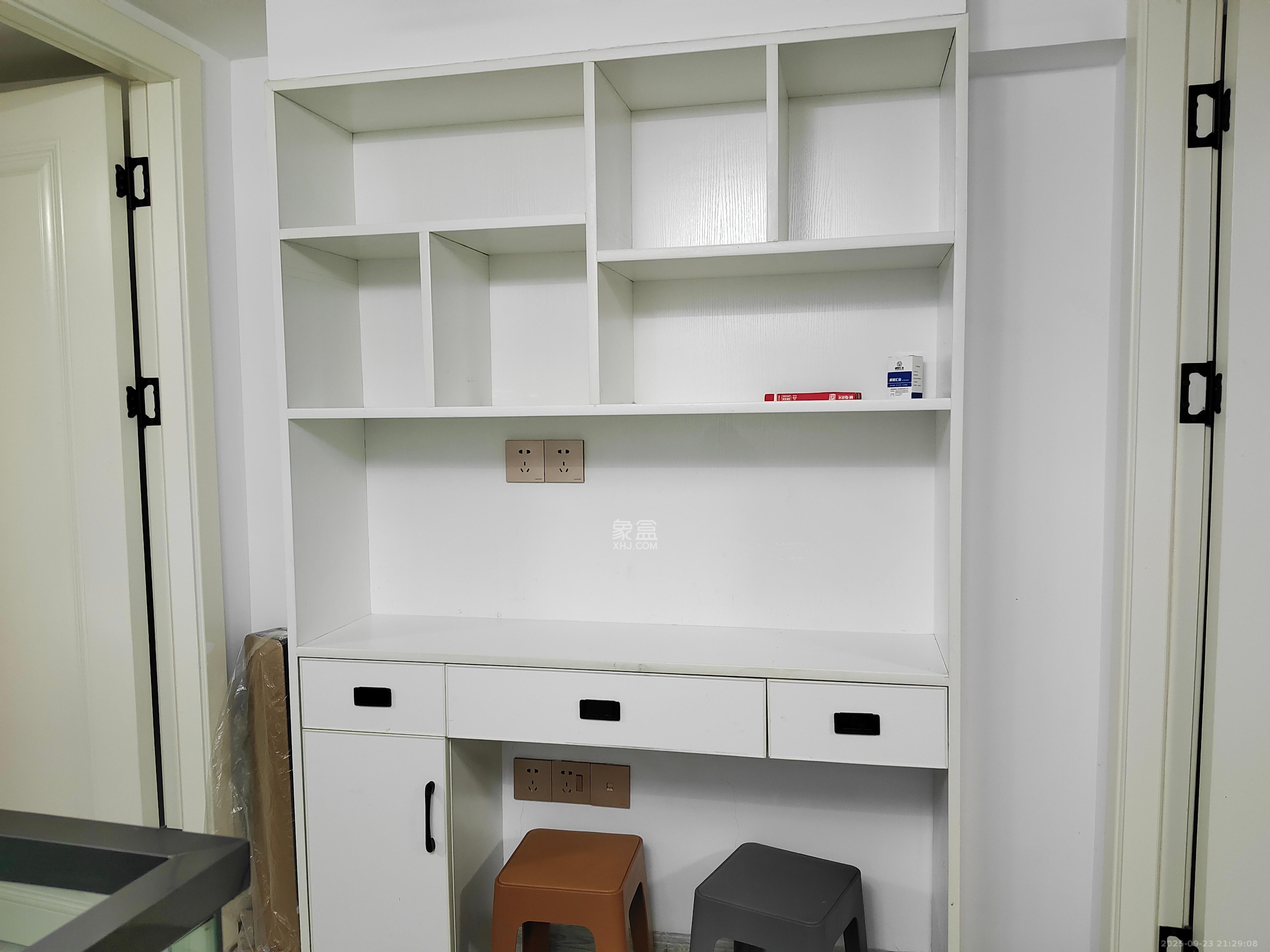 海伦春天 2室1厅1卫 1800.0元/月 海伦春天 2室1厅1卫 1800.0元/月室内图