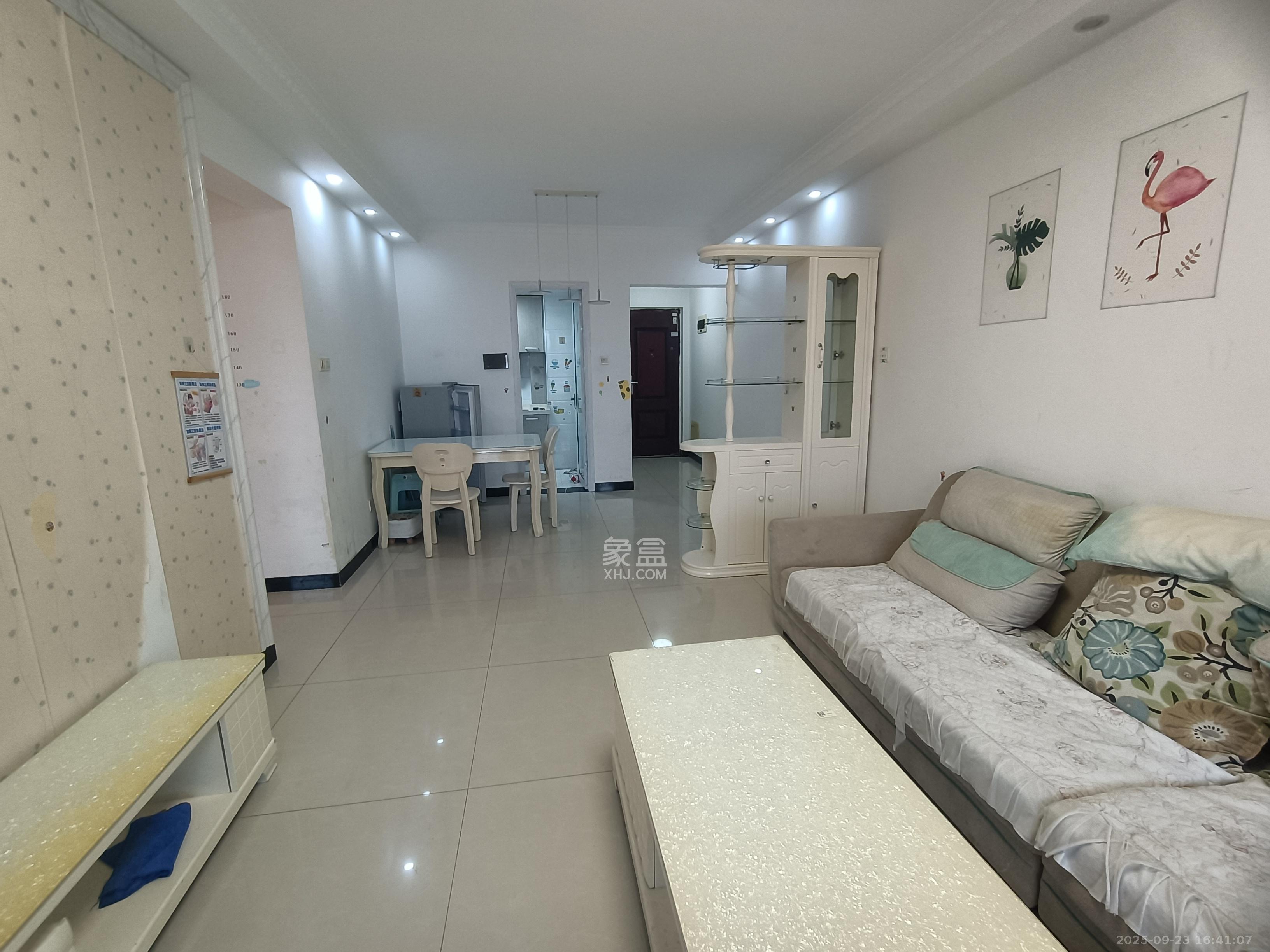 钱隆世家 2室2厅1卫 1800.0元/月 钱隆世家 2室2厅1卫 1800.0元/月室内图