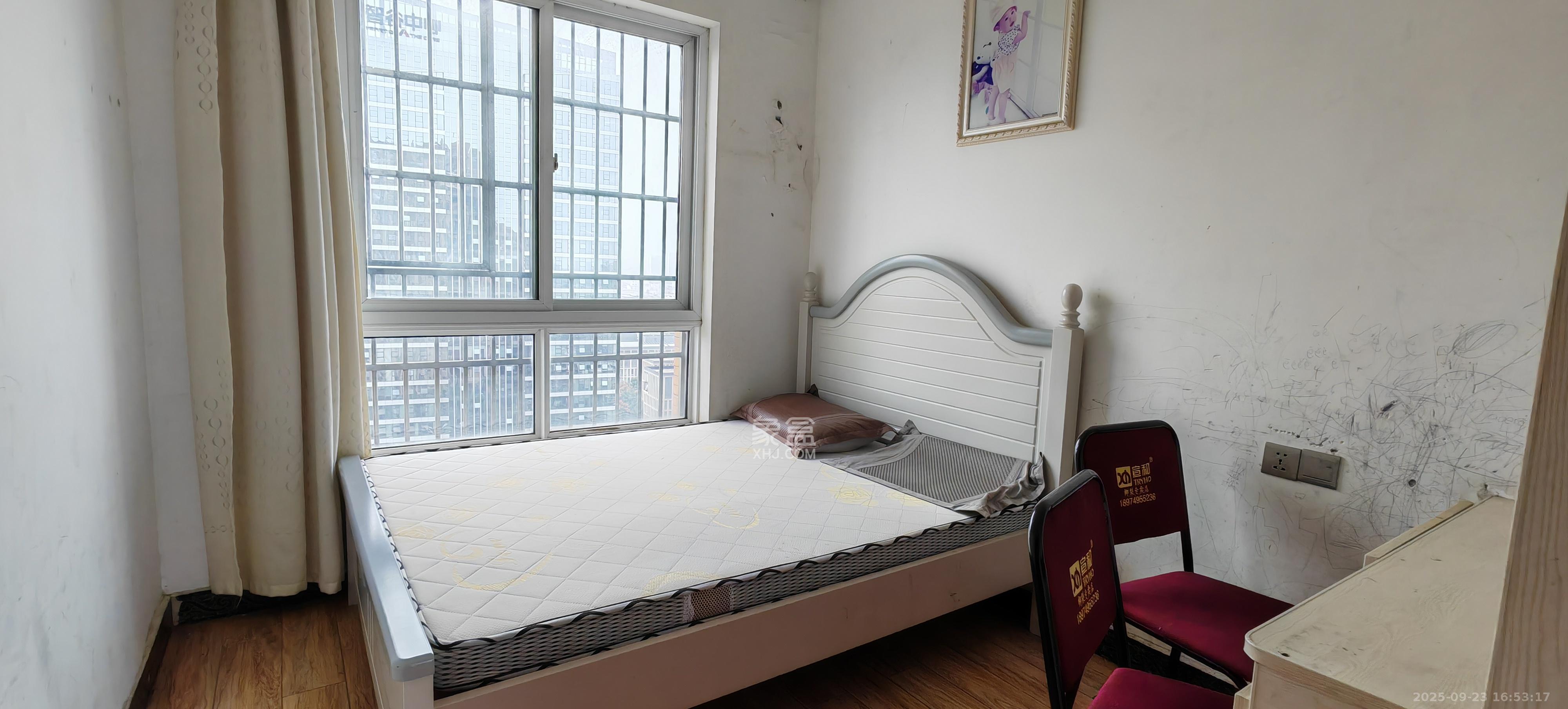 领东汇  4室2厅2卫    2600.0元/月 领东汇  4室2厅2卫    2600.0元/月室内图