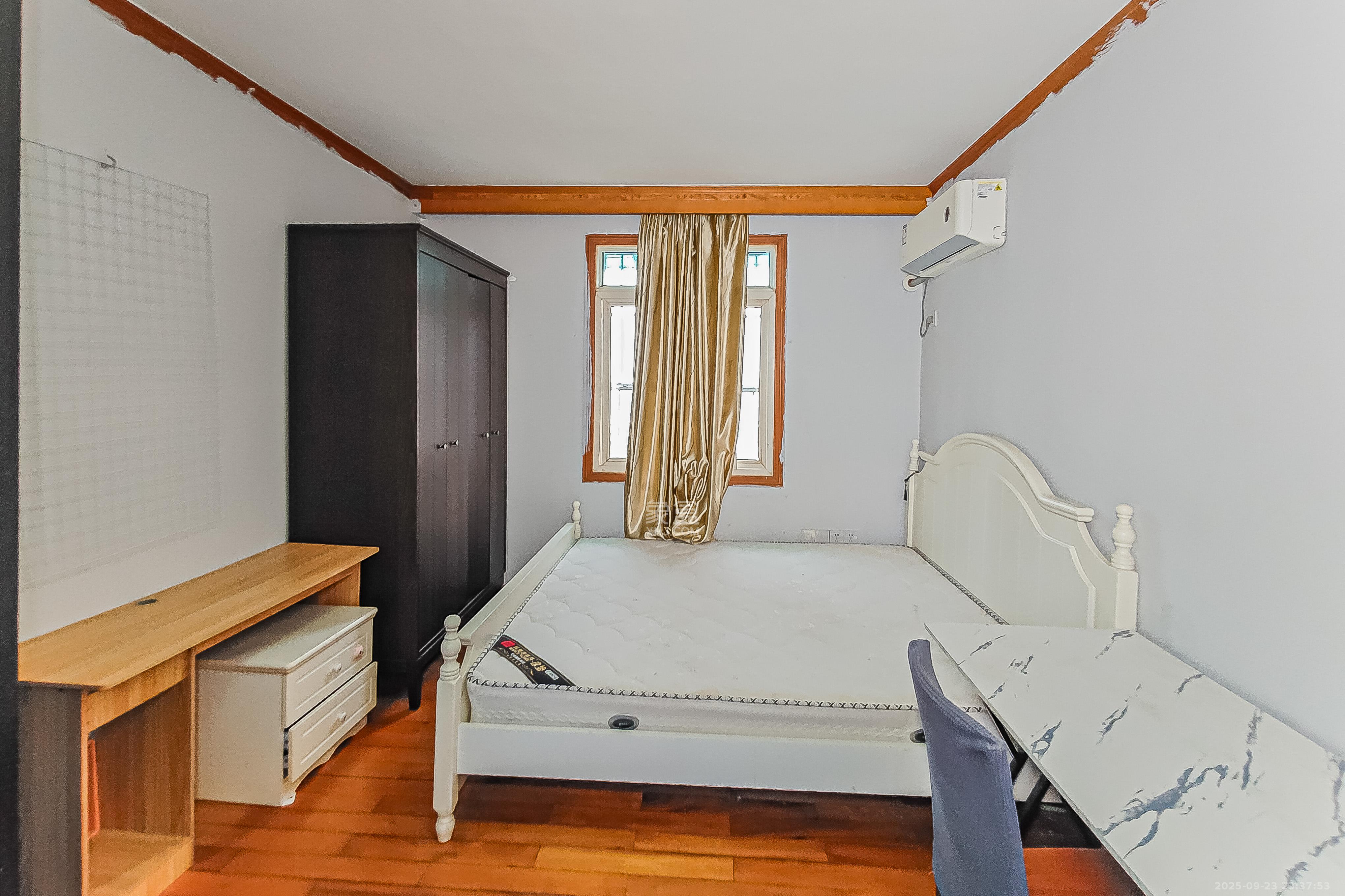 省政府机关梓园住宅区 3室1厅1卫 84.0万 省政府机关梓园住宅区 3室1厅1卫 84.0万卧室