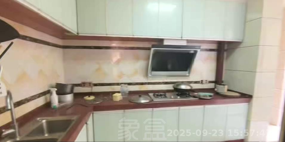 旺城天悦领秀香江 4室2厅2卫 2000.0元/月 旺城天悦领秀香江 4室2厅2卫 2000.0元/月室内图