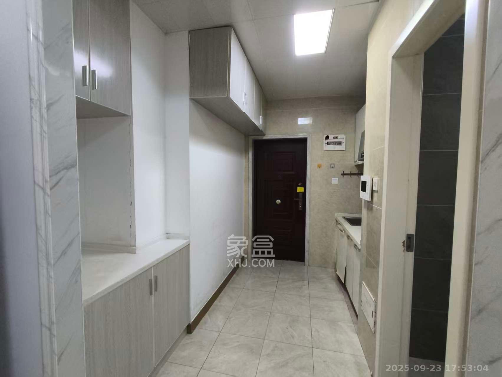 潇湘名城(新里程潇湘名城)  2室2厅1卫    2000.0元/月 潇湘名城(新里程潇湘名城)  2室2厅1卫    2000.0元/月室内图