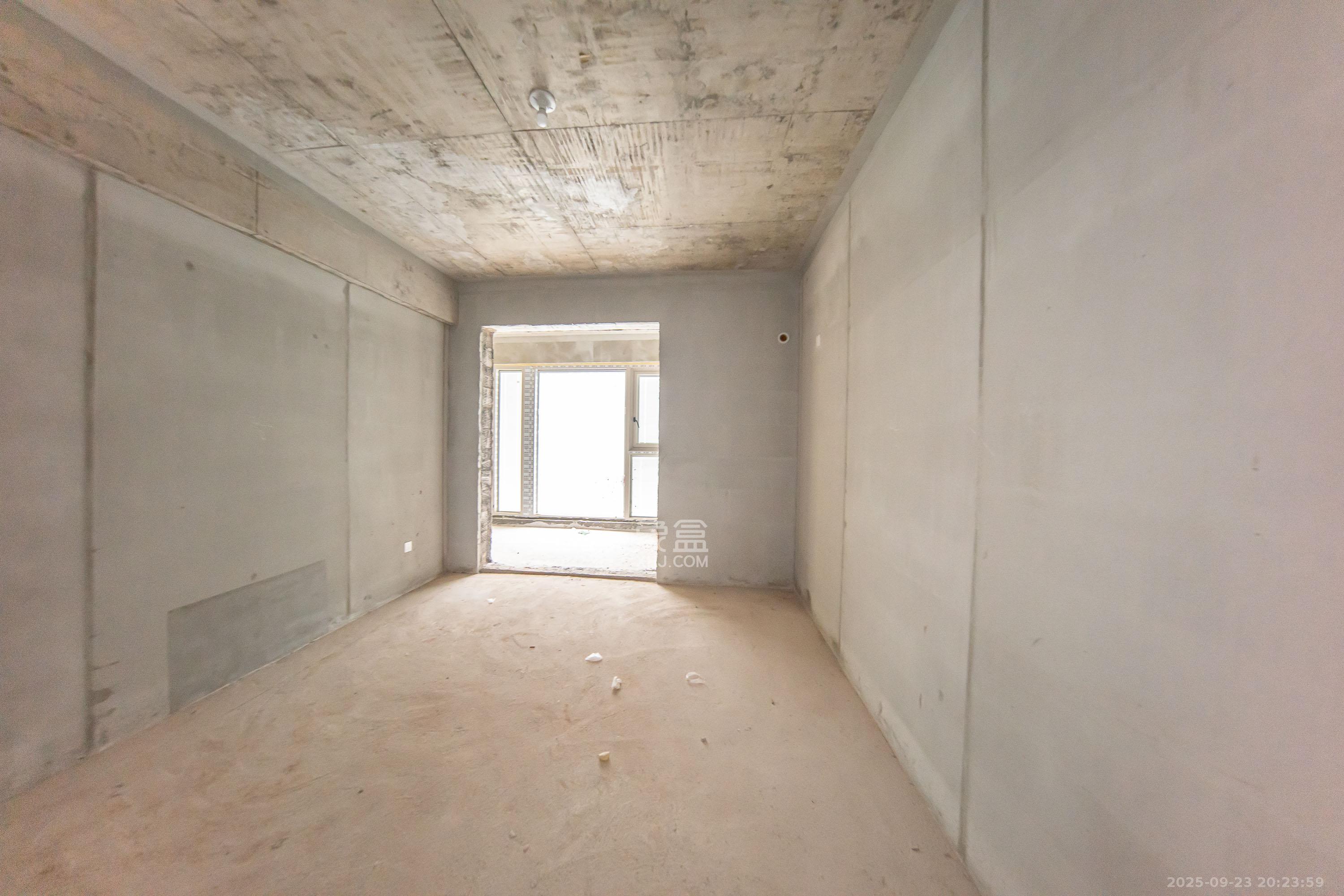 金茂长沙国际社区 6室3厅3卫 268.0万 金茂长沙国际社区 6室3厅3卫 268.0万卧室