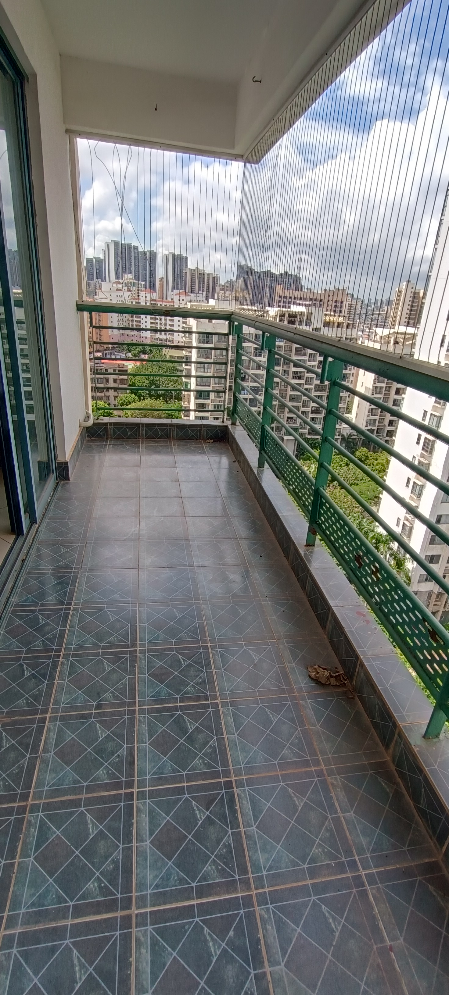 都市森林 3室2厅2卫 3500.0元/月 都市森林 3室2厅2卫 3500.0元/月室内图