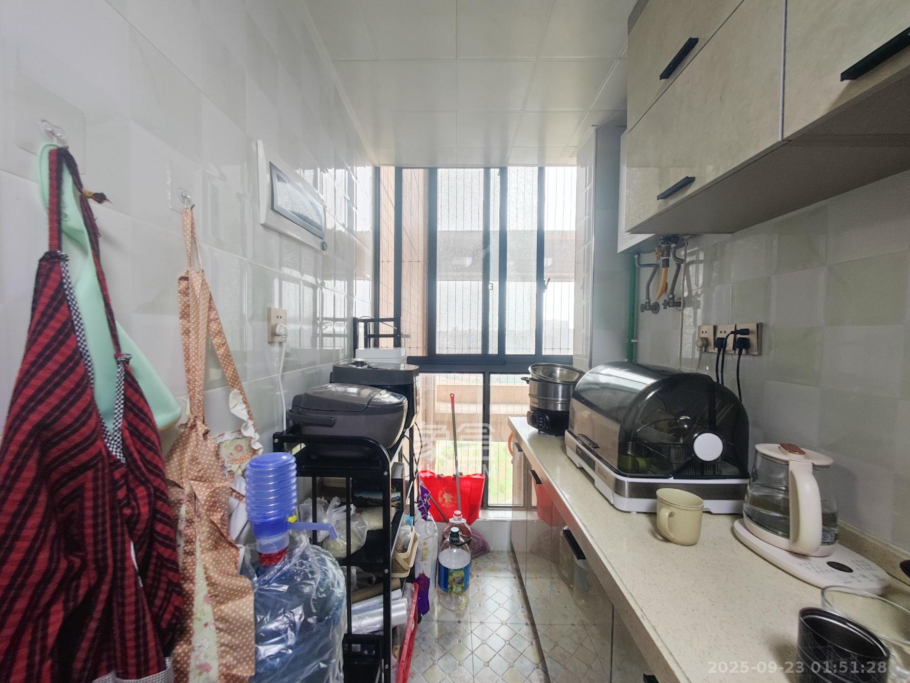 五矿万境水岸二期（五矿万境水岸和苑）  2室2厅1卫    99.6万其他