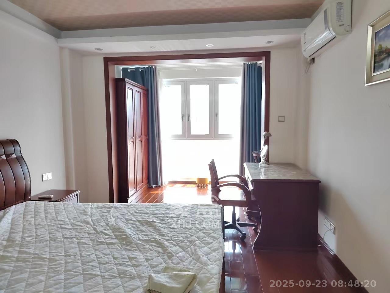 天翔新新家园 3室2厅2卫 2600.0元/月 天翔新新家园 3室2厅2卫 2600.0元/月室内图