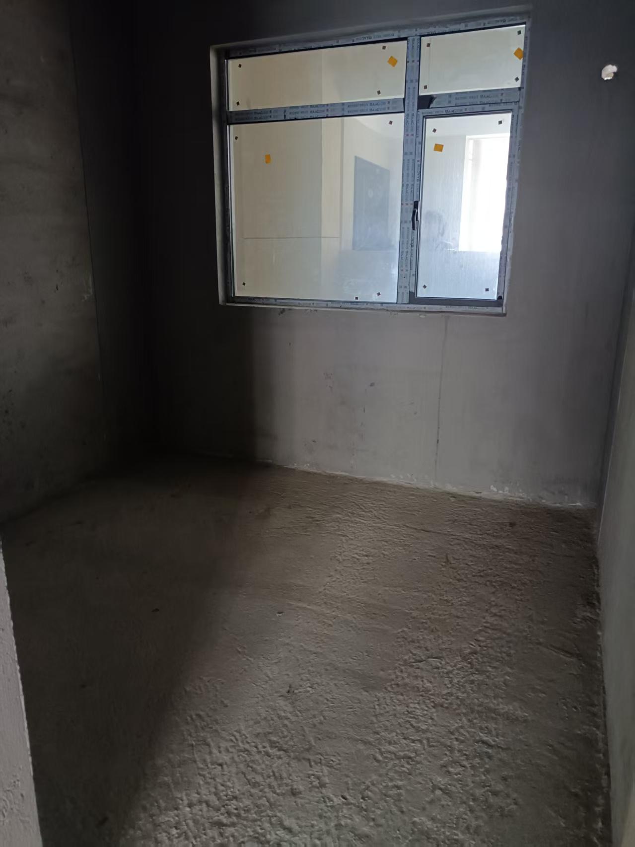 中天鹭鸶湾三期  3室2厅2卫   75.00万客厅